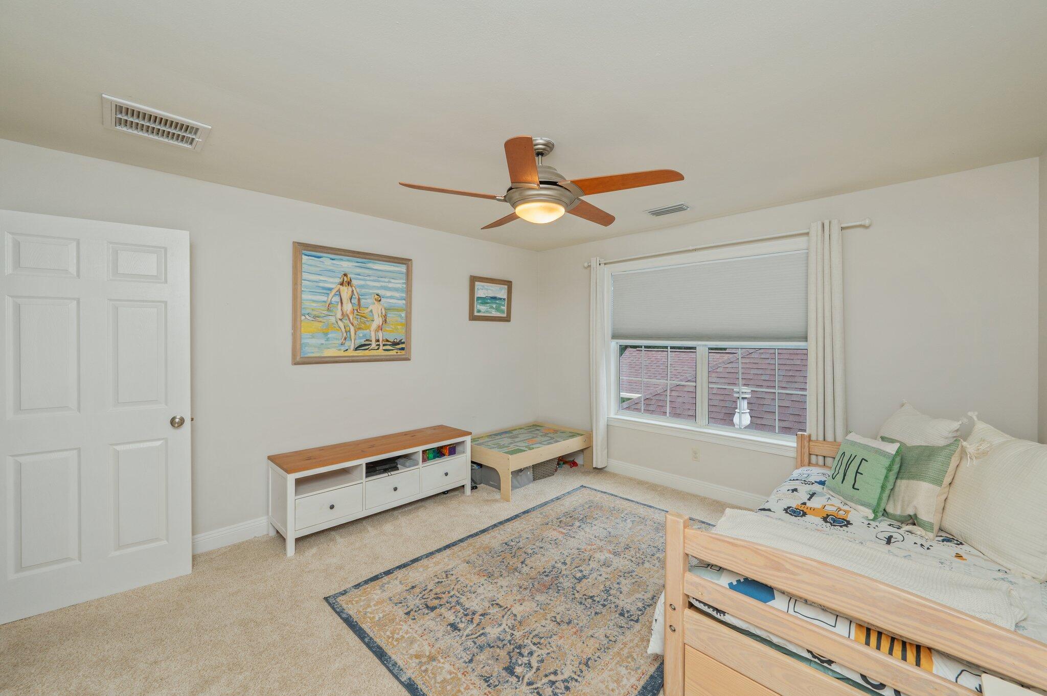 TURNBERRY PLACE - Residential