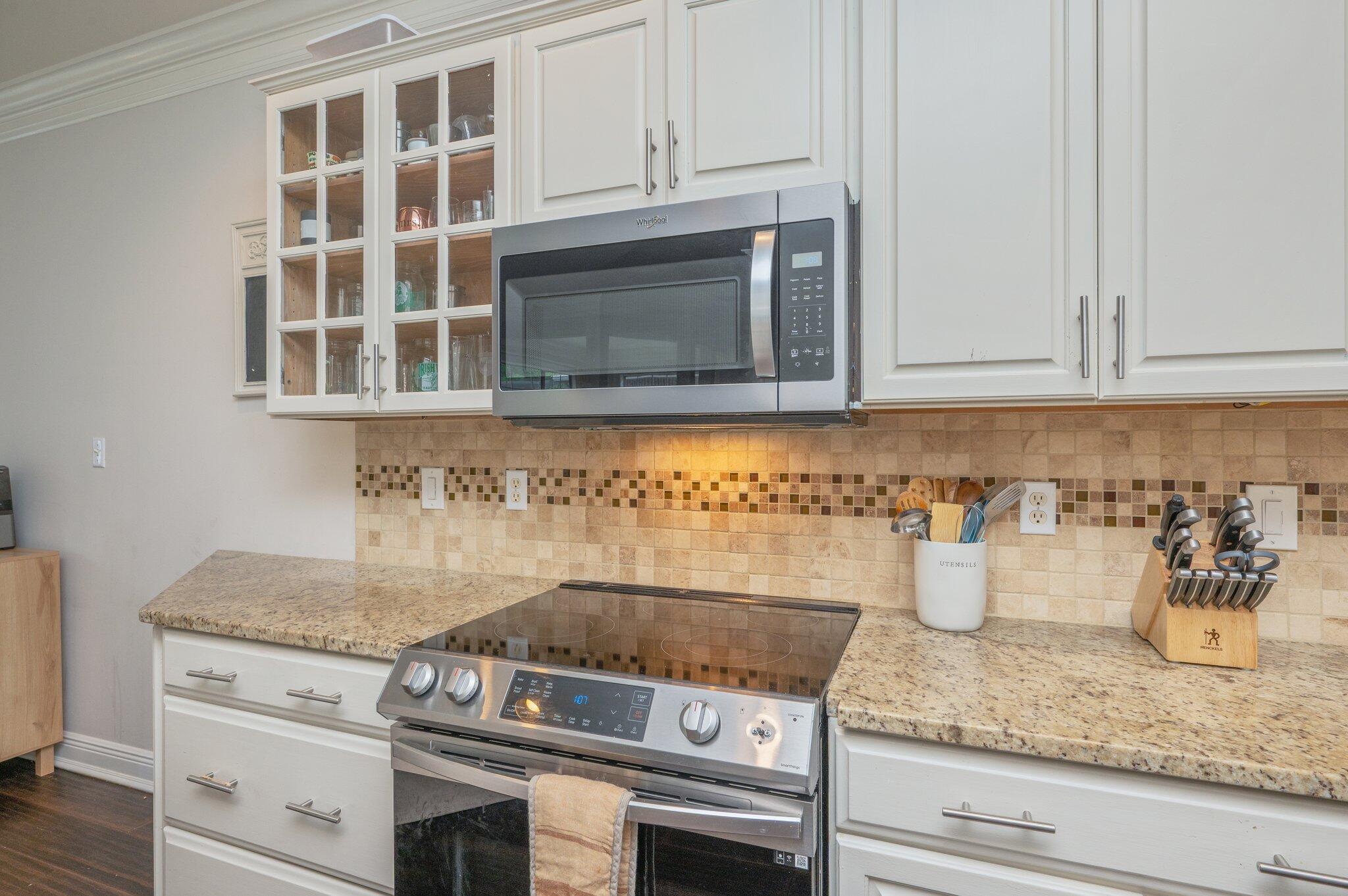 TURNBERRY PLACE - Residential