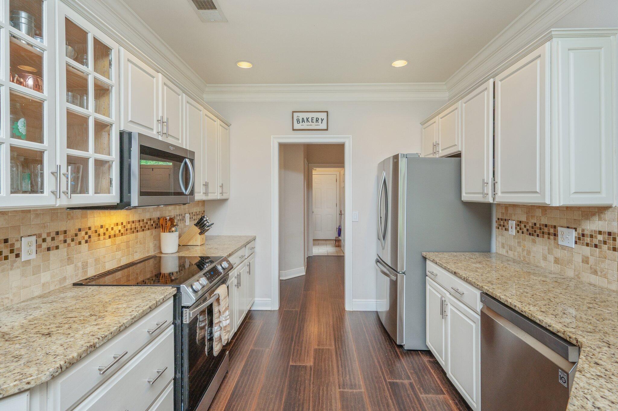 TURNBERRY PLACE - Residential
