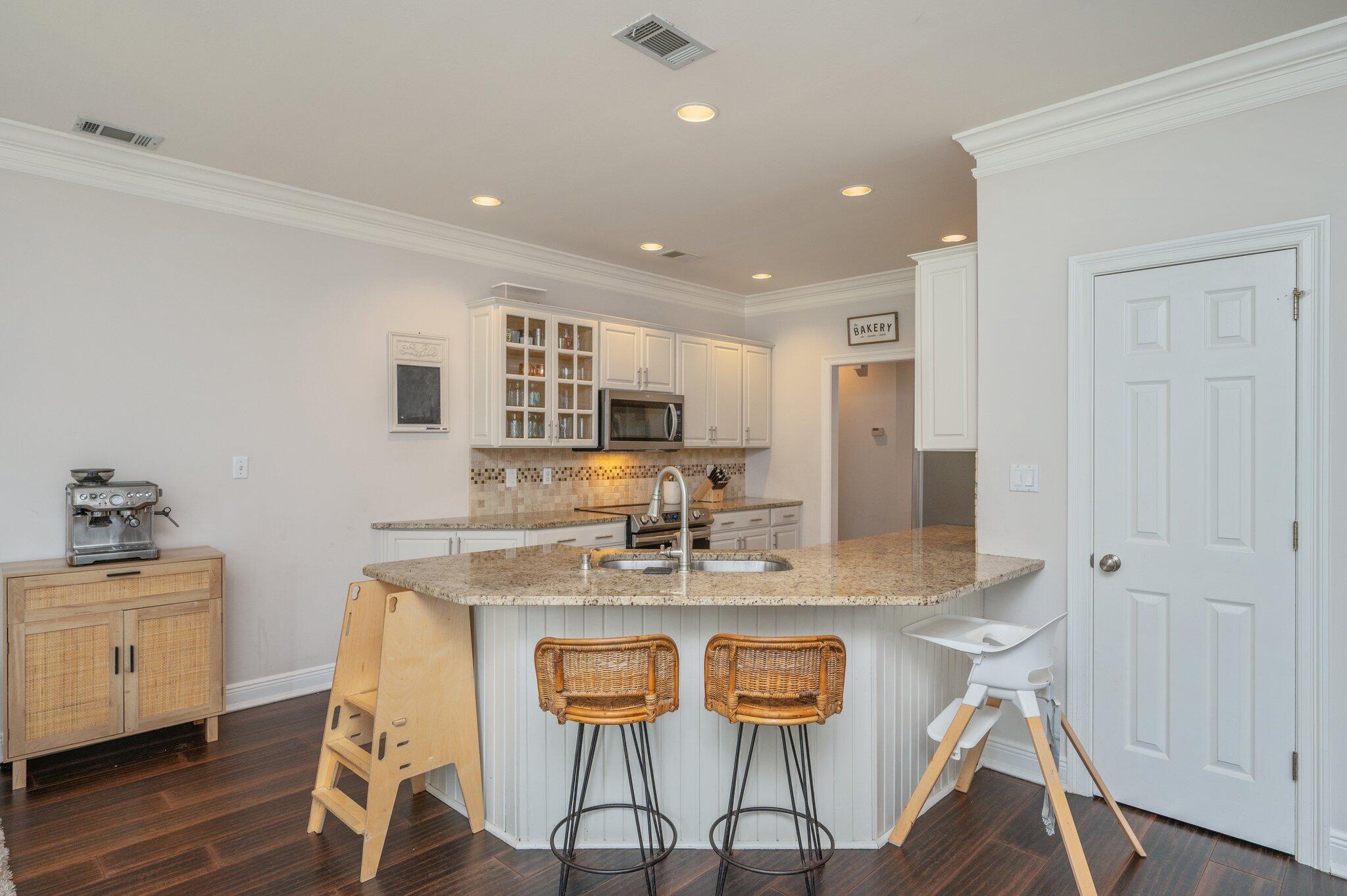 TURNBERRY PLACE - Residential