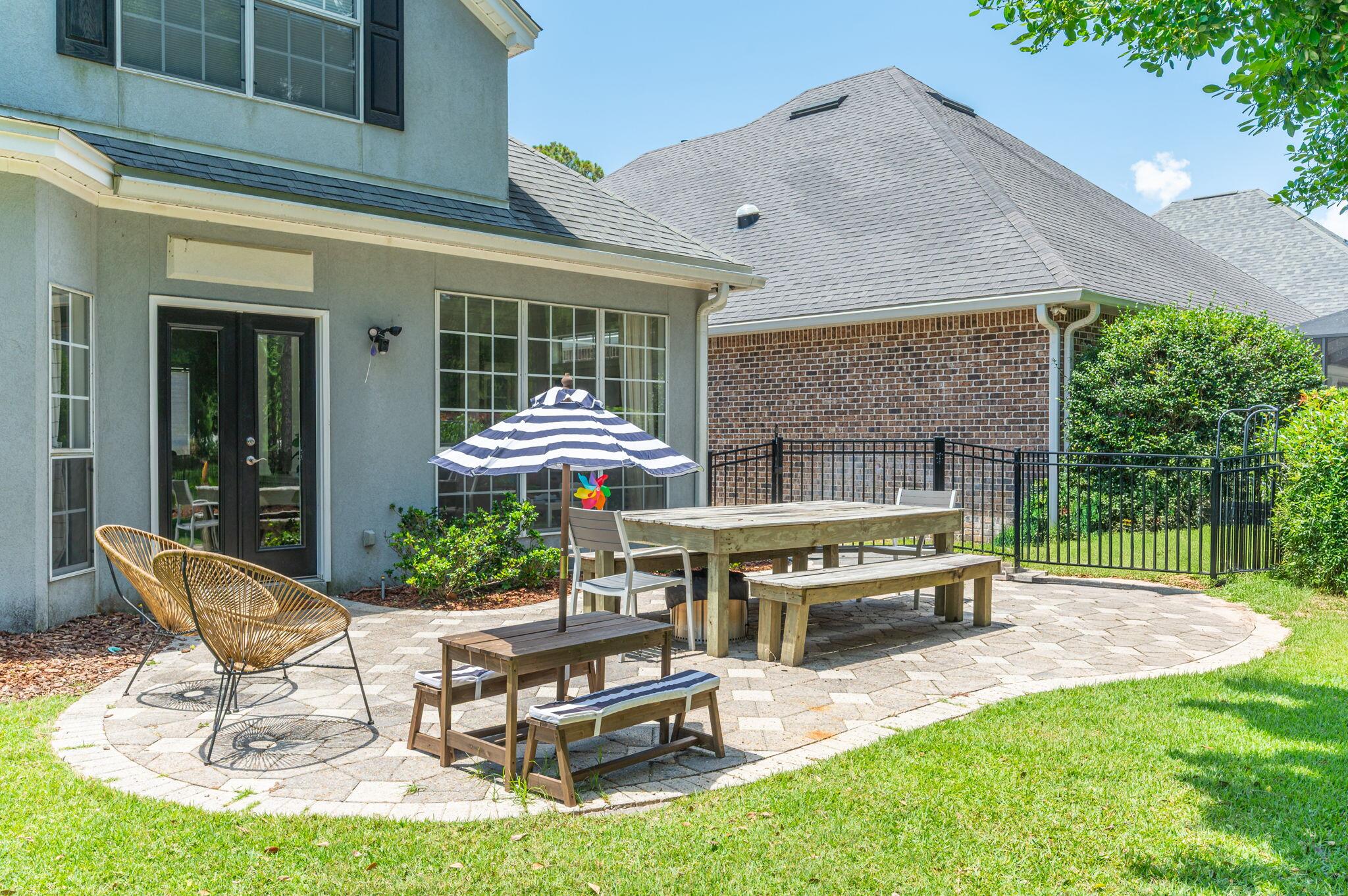 TURNBERRY PLACE - Residential