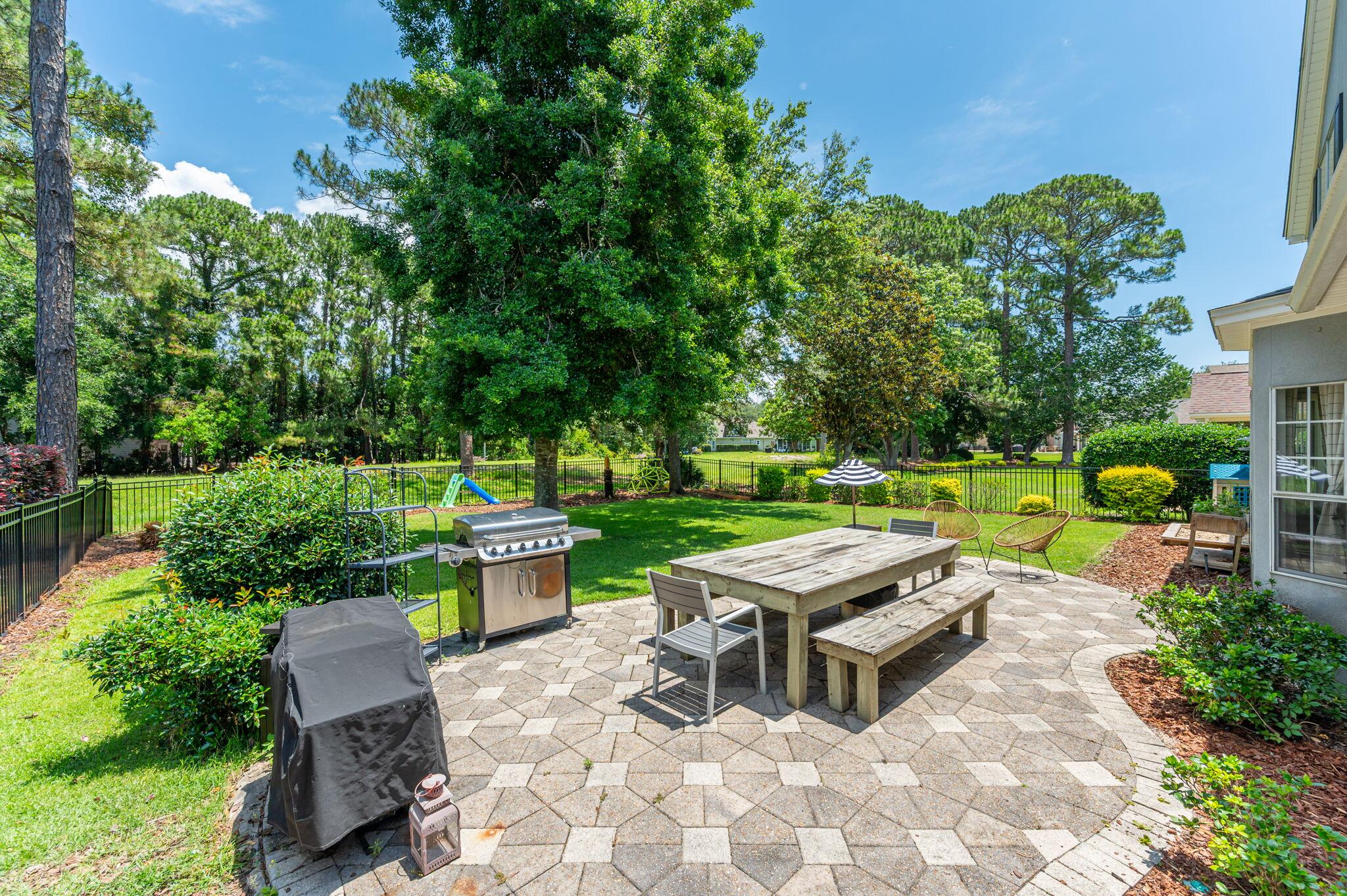 TURNBERRY PLACE - Residential