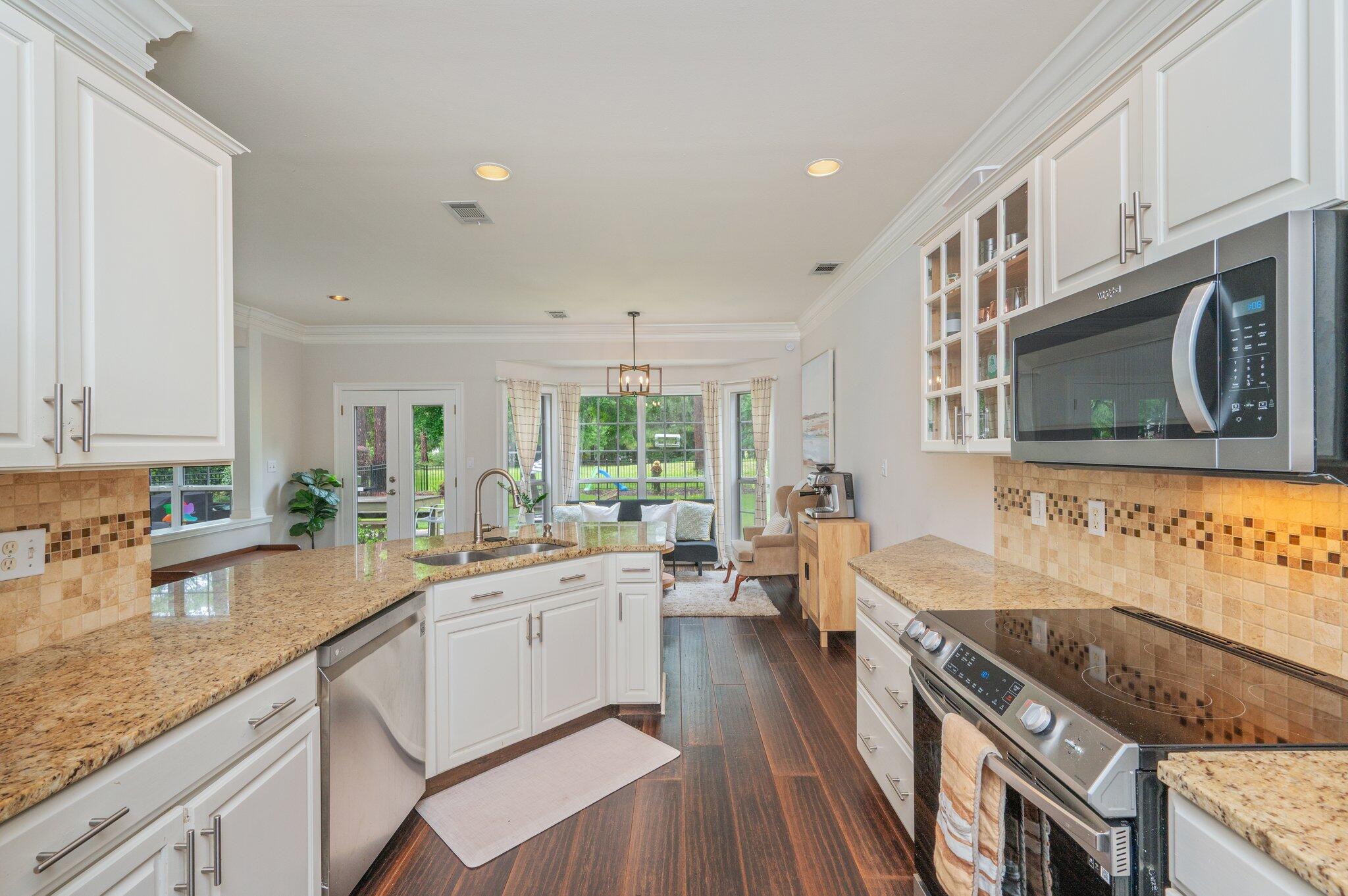 TURNBERRY PLACE - Residential