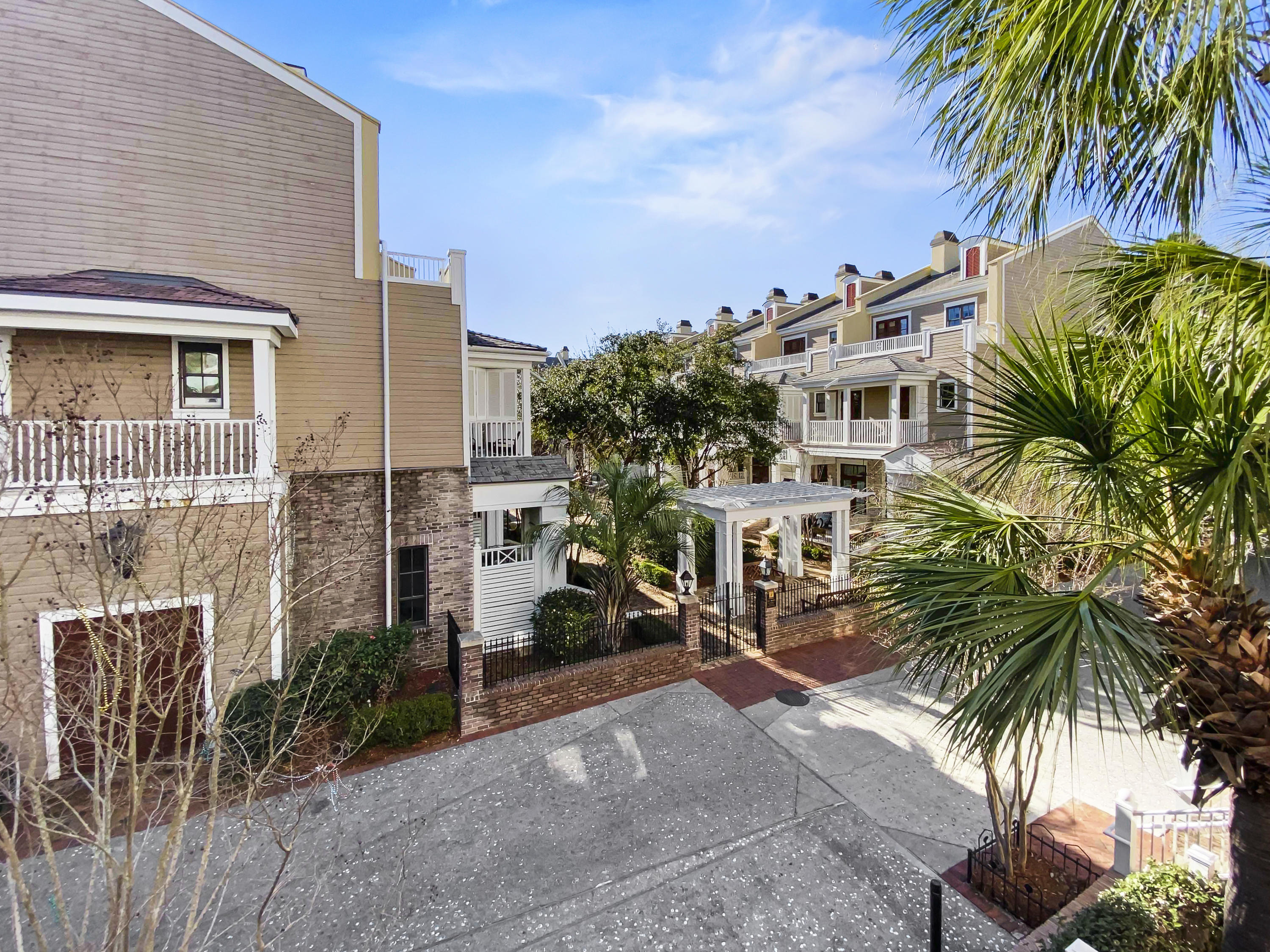 MARKET STREET INN - Residential