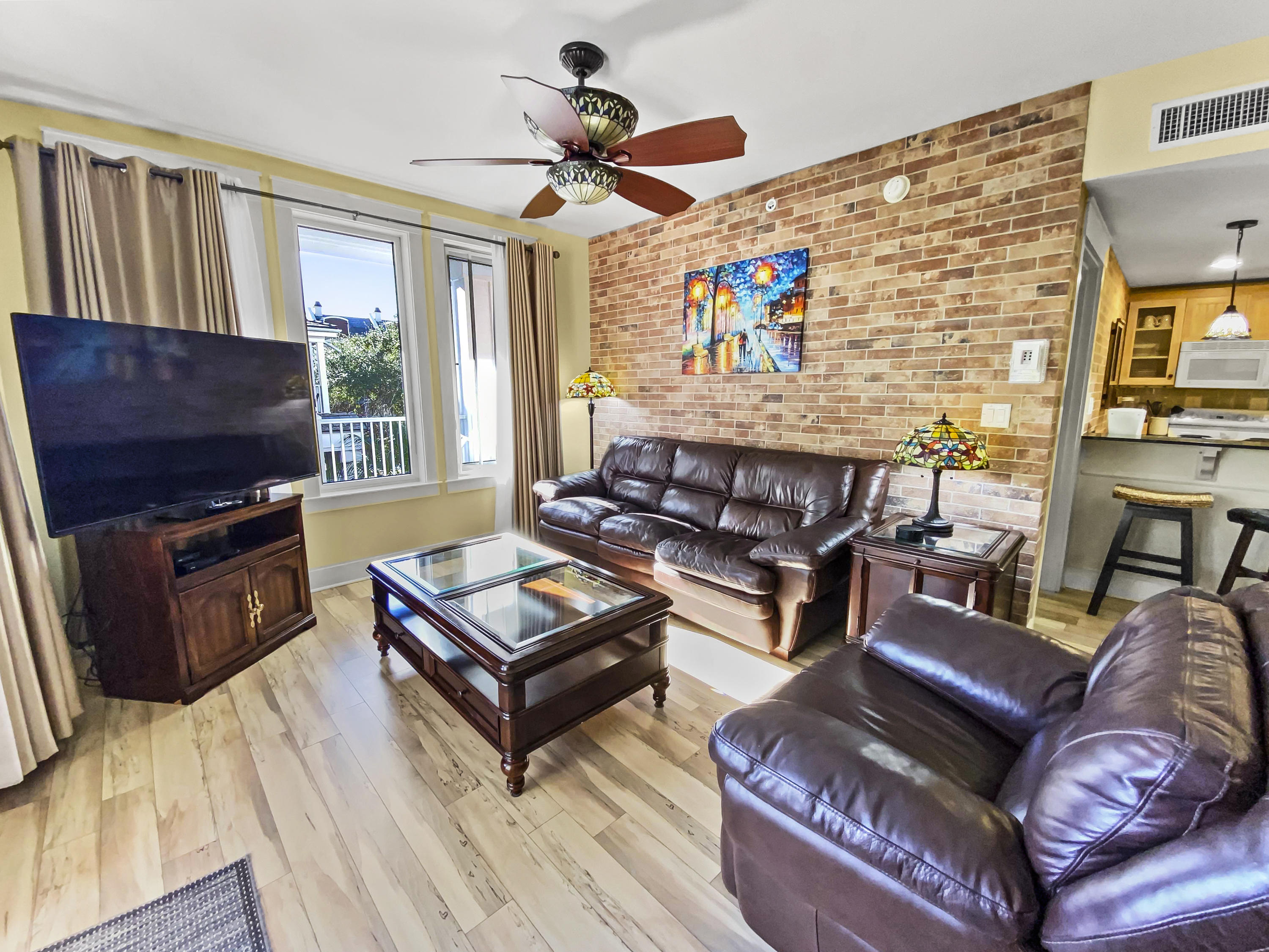 MARKET STREET INN - Residential