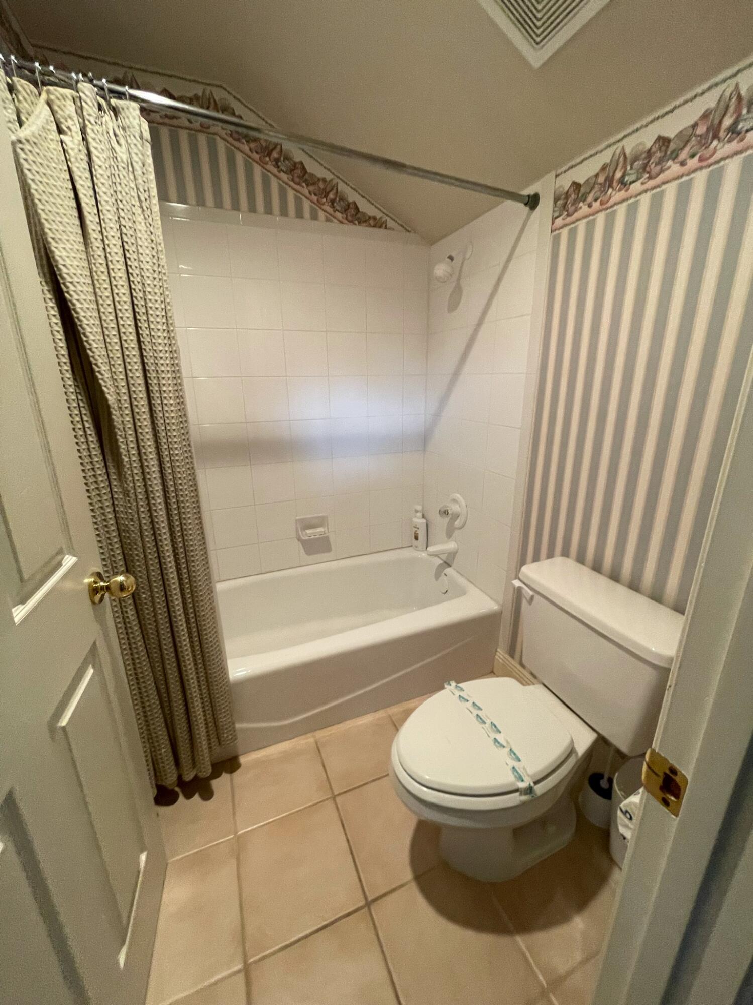 CAPTIVA AT TOPS'L - Residential