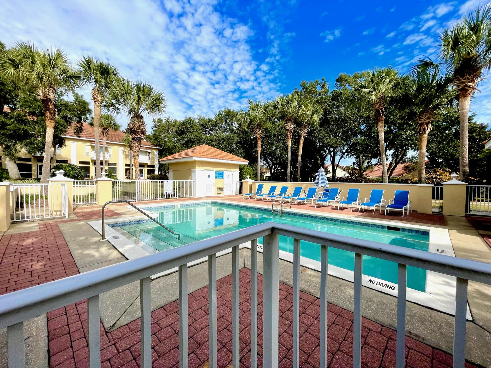 CAPTIVA AT TOPS'L - Residential