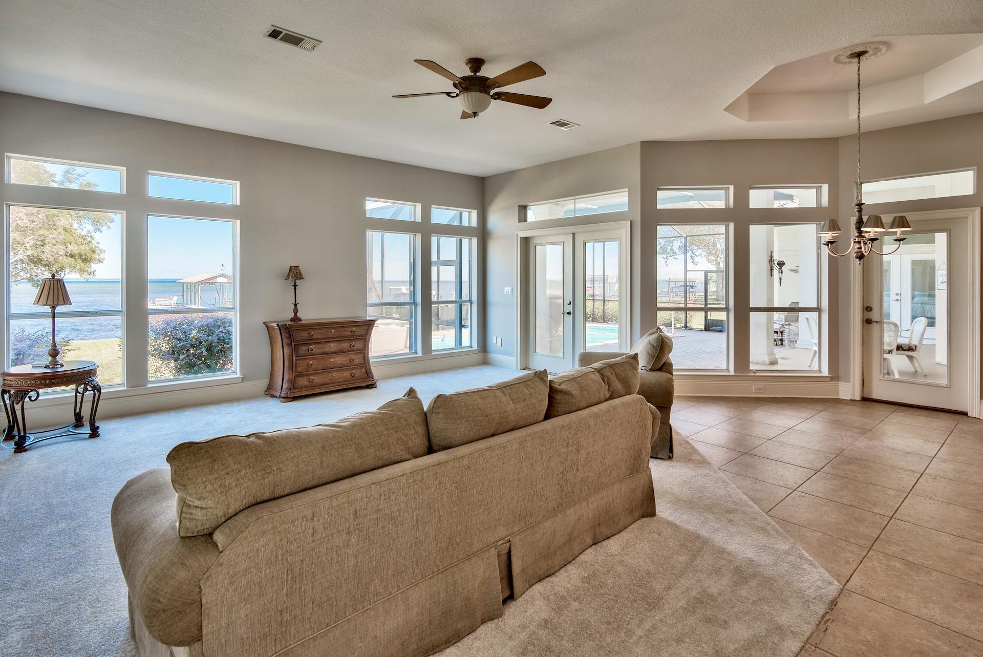 HOLIDAY SHORES ESTATES - Residential