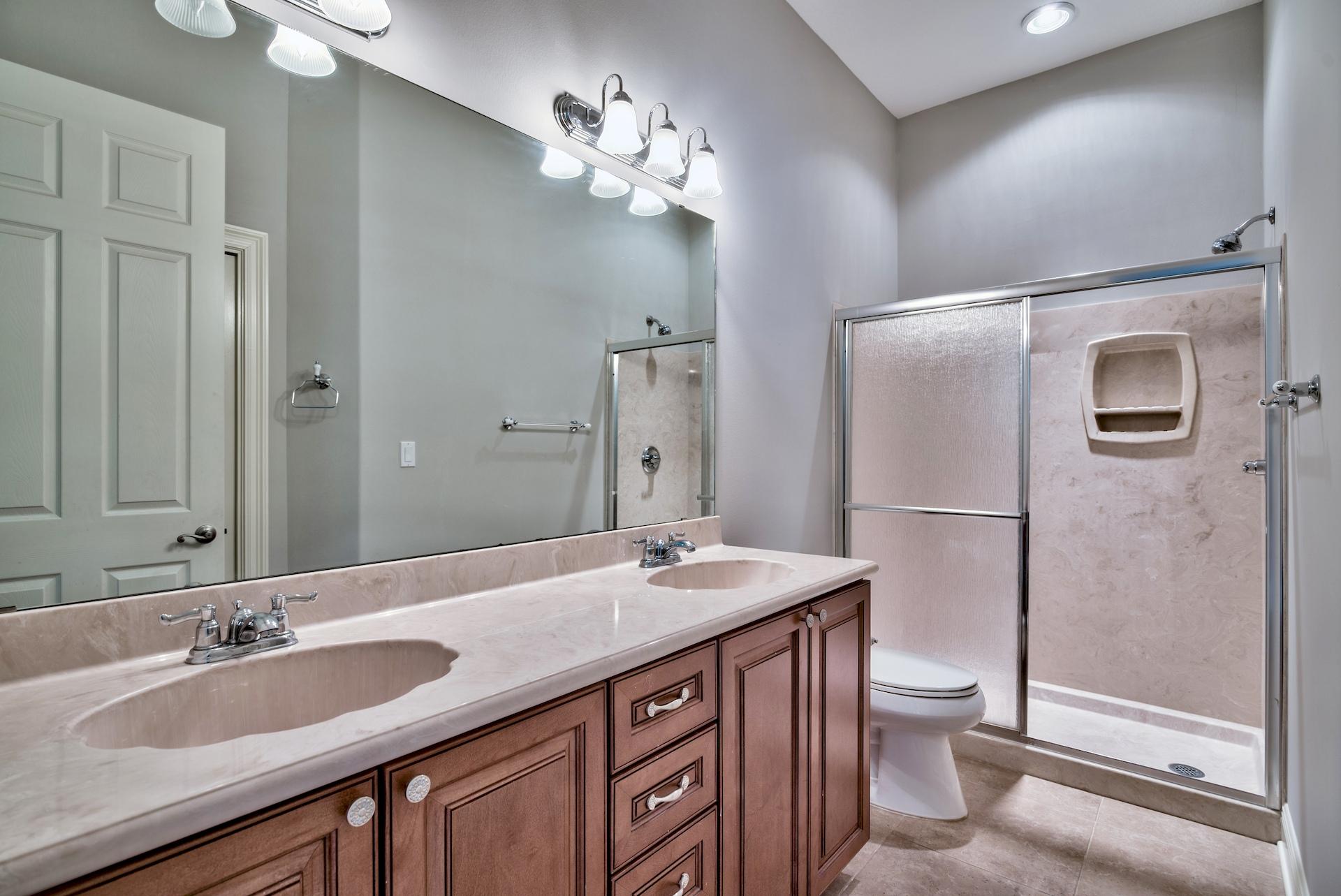 HOLIDAY SHORES ESTATES - Residential