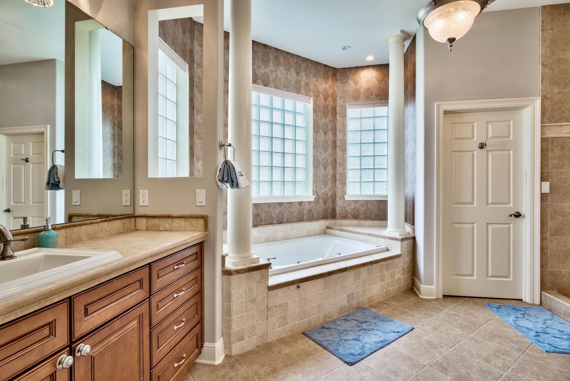 HOLIDAY SHORES ESTATES - Residential