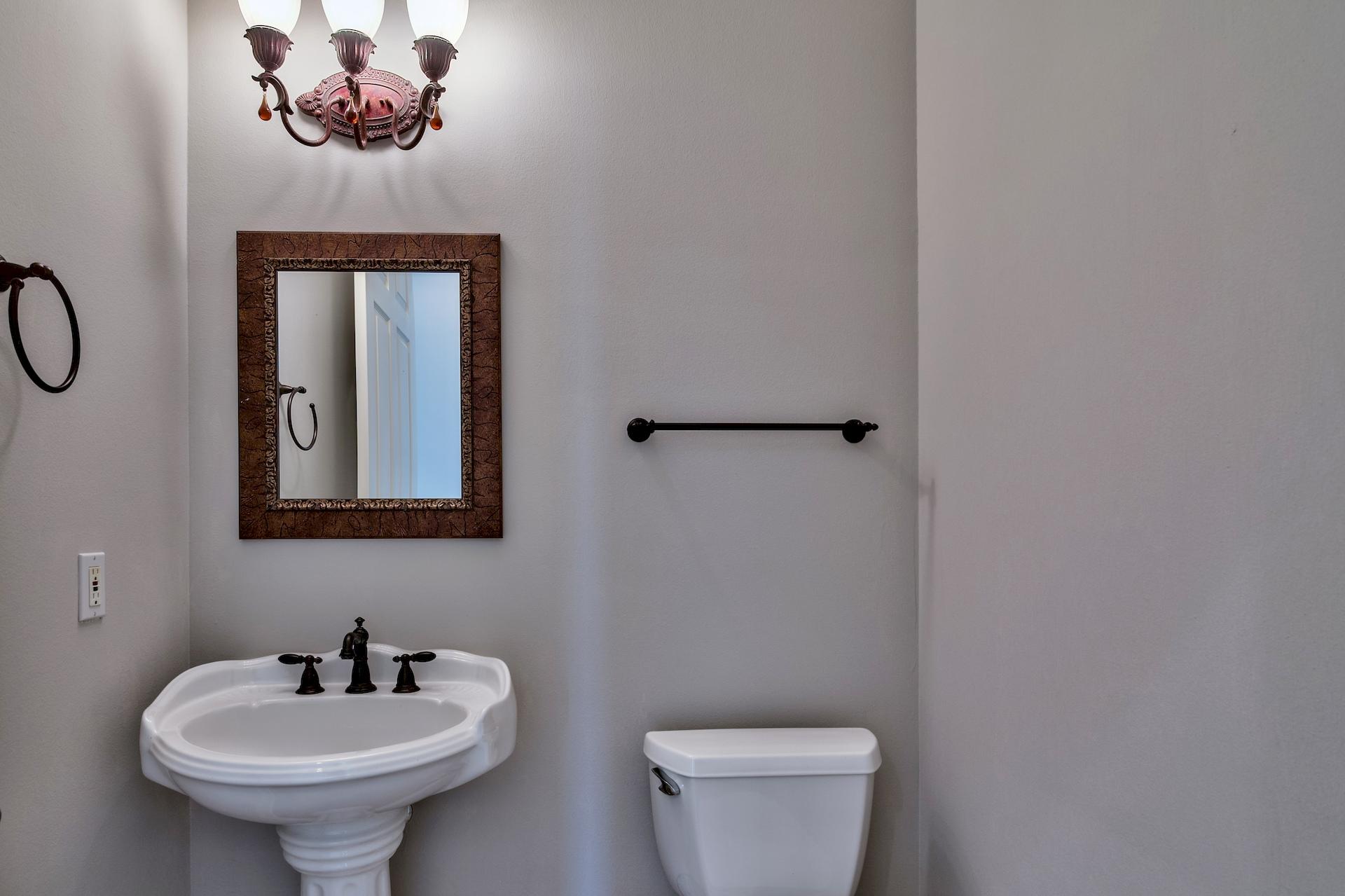 HOLIDAY SHORES ESTATES - Residential