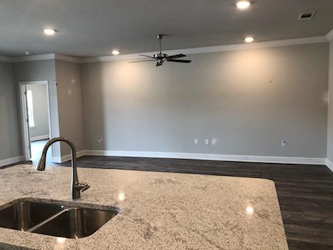 STONEGATE - Residential