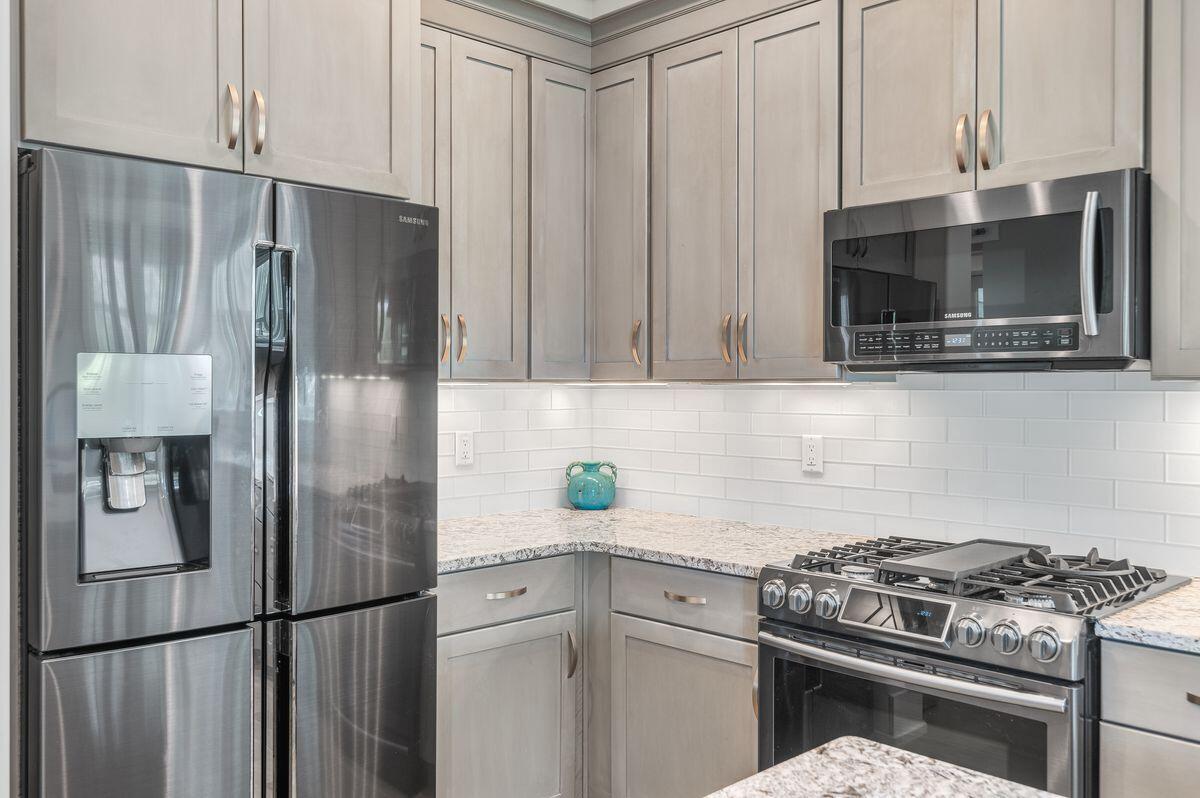 DRAPER LAKE COASTAL VILLAGE - Residential