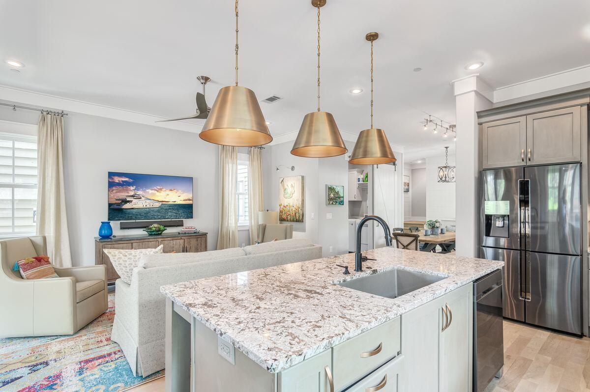 DRAPER LAKE COASTAL VILLAGE - Residential