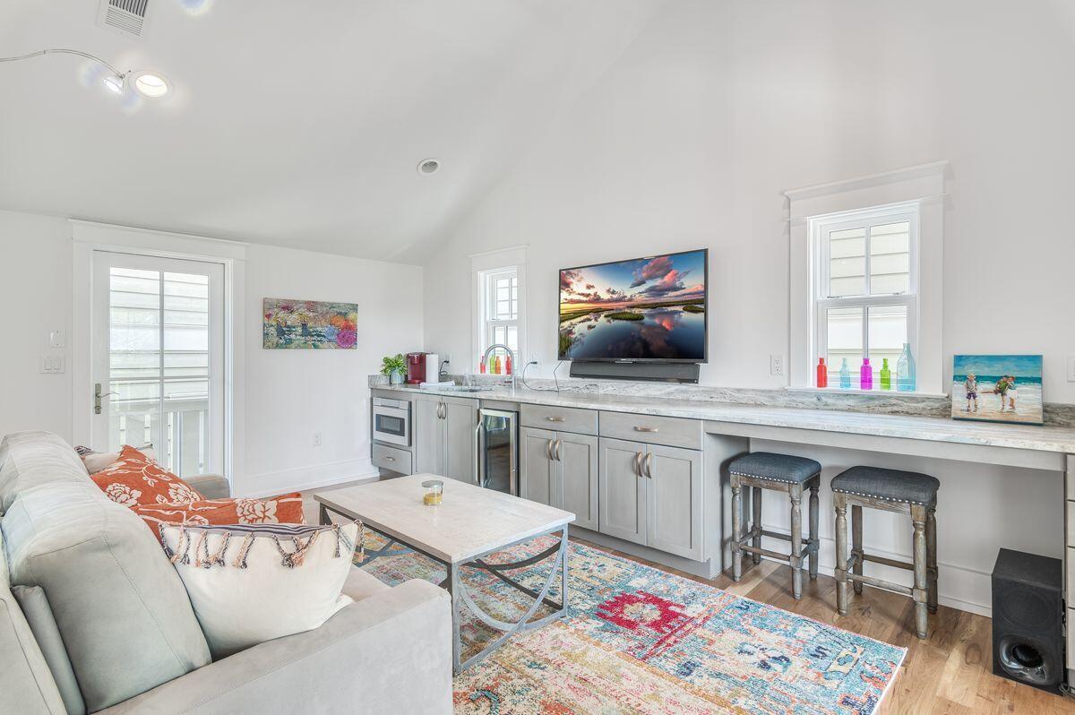 DRAPER LAKE COASTAL VILLAGE - Residential