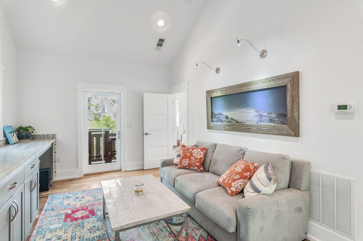 DRAPER LAKE COASTAL VILLAGE - Residential