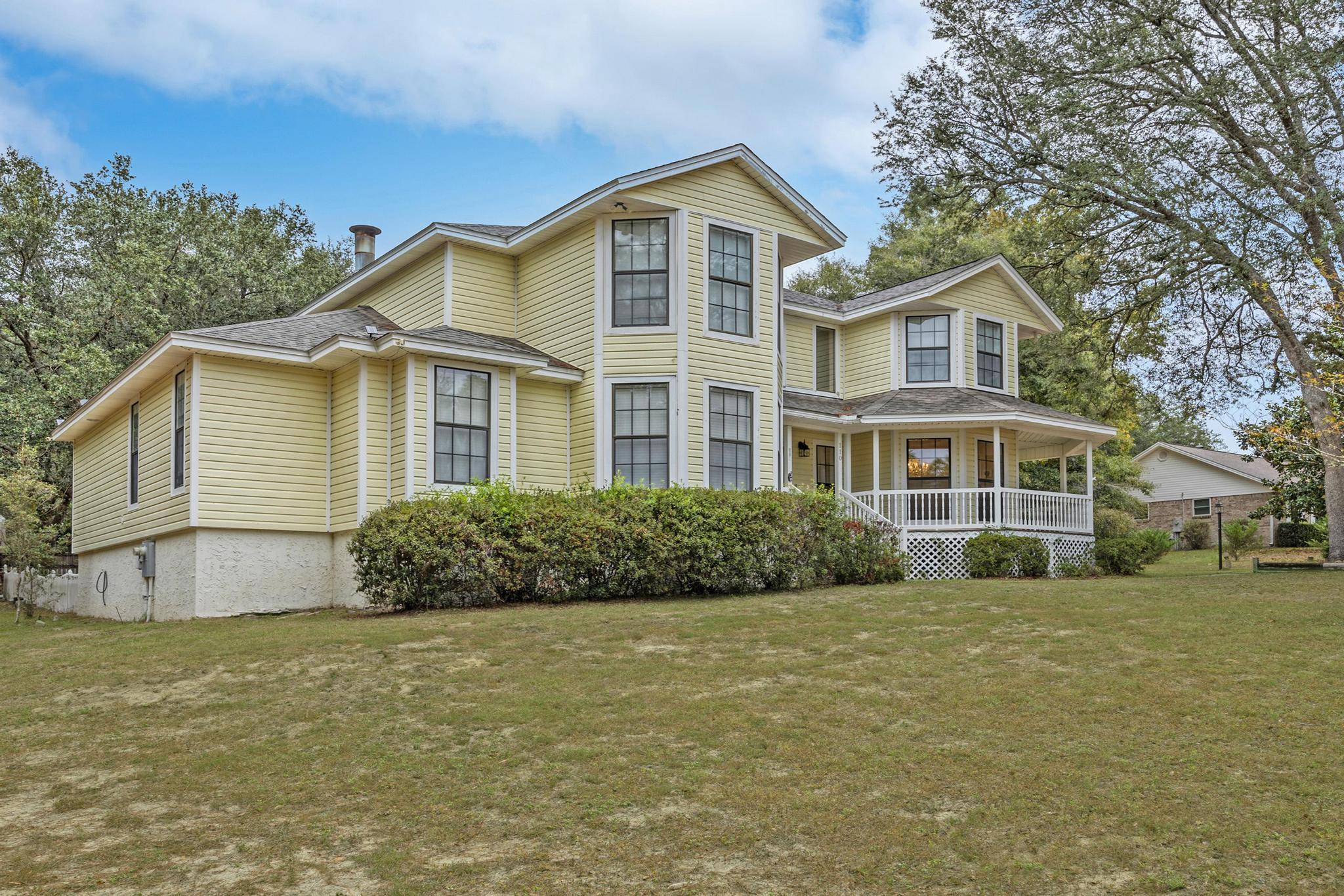 KENNEDY LAKE (UNRECORDED) - Residential