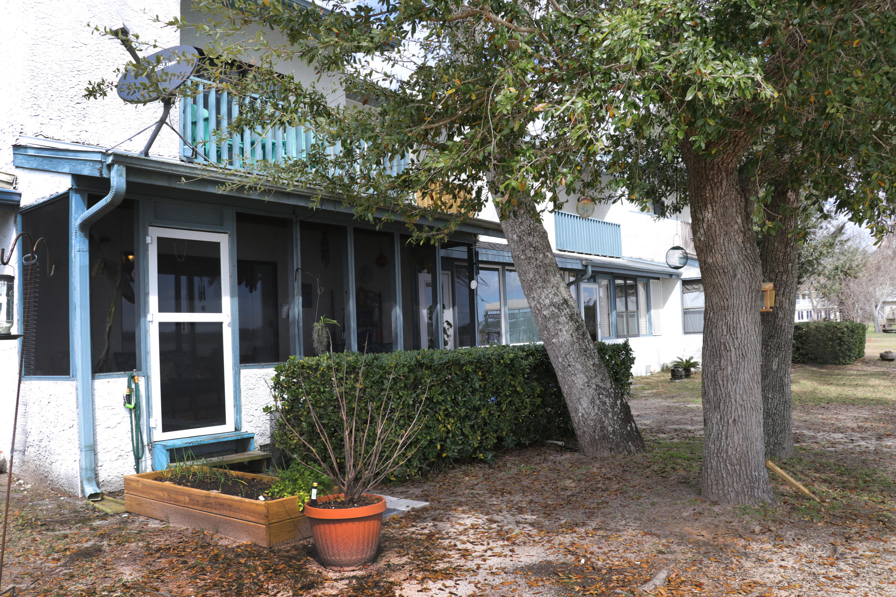 DOLPHIN COVE ESTATES T/H - Residential