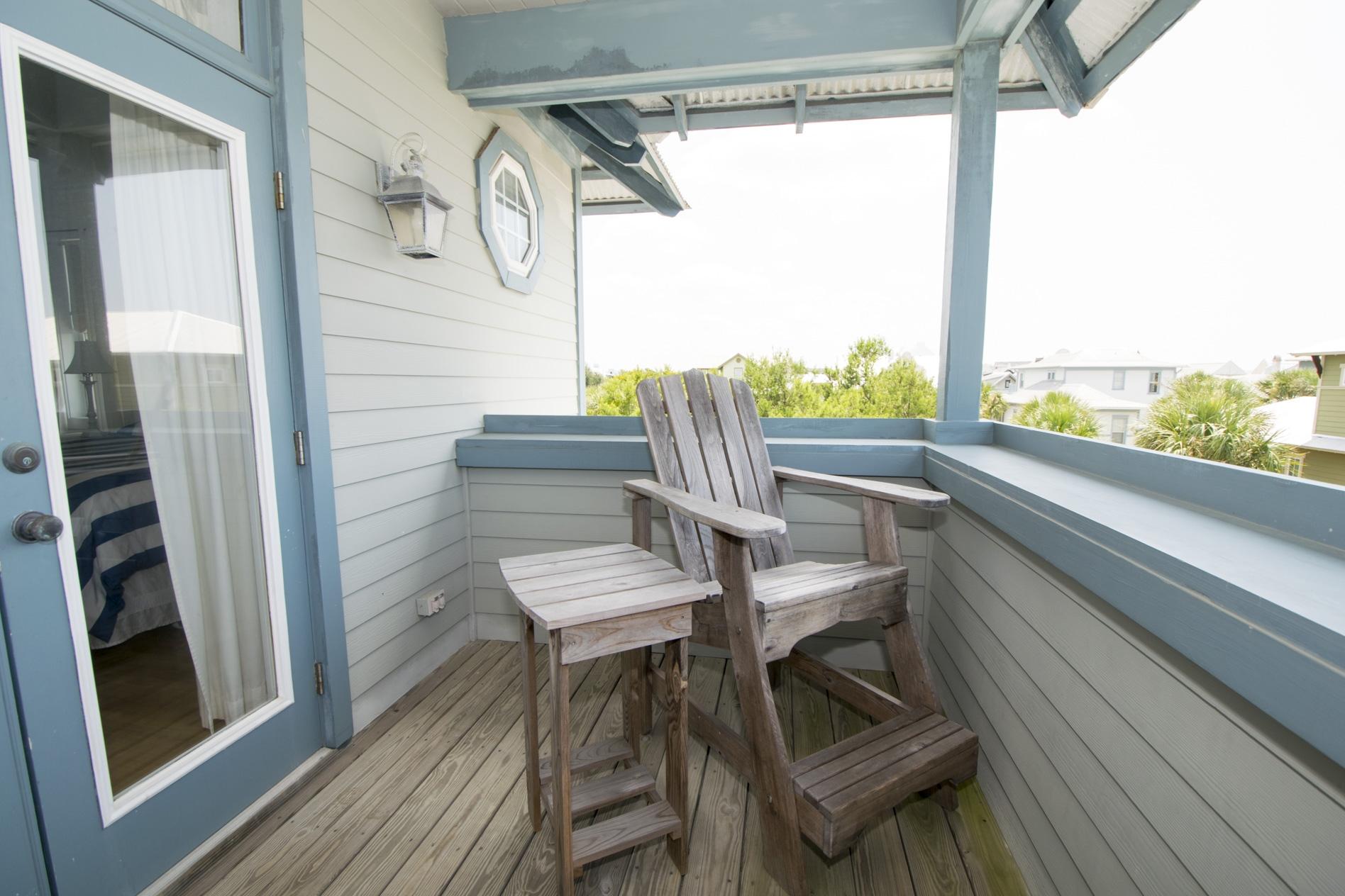 WATER'S EDGE - Residential