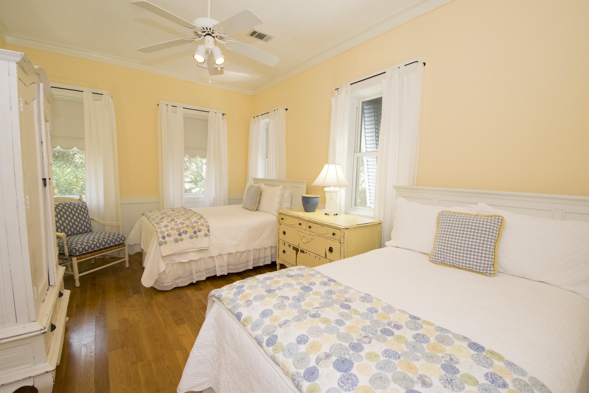 WATER'S EDGE - Residential