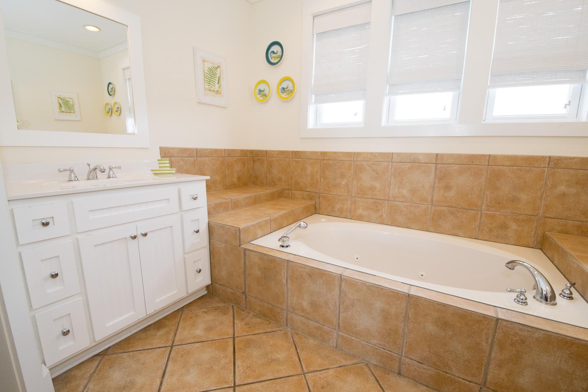 WATER'S EDGE - Residential