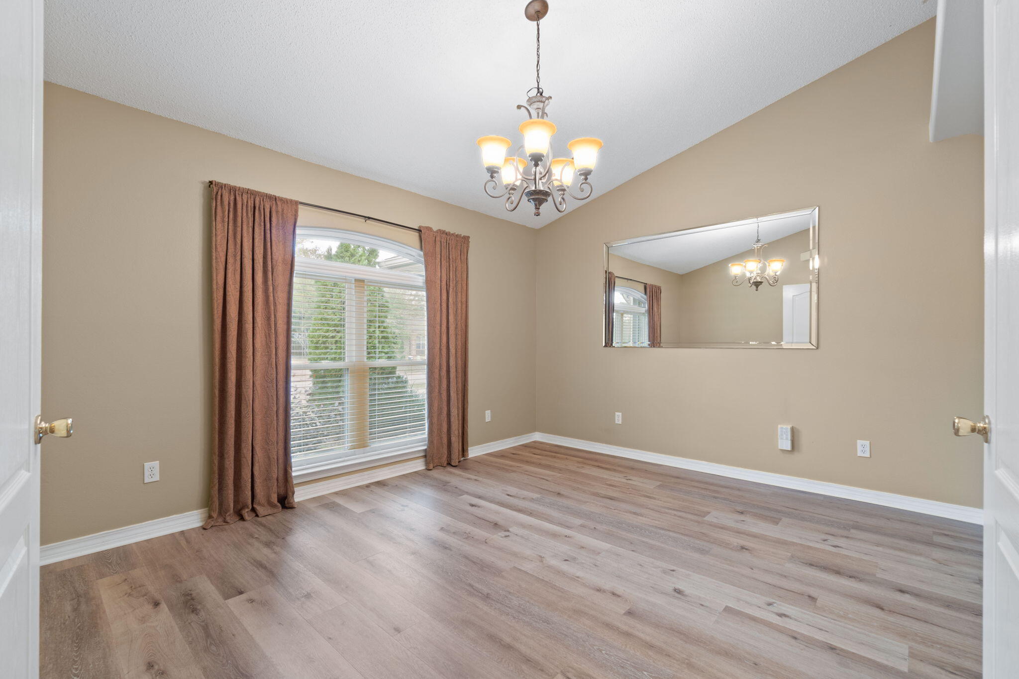 VILLA DANIELLE 1ST ADDN - Residential