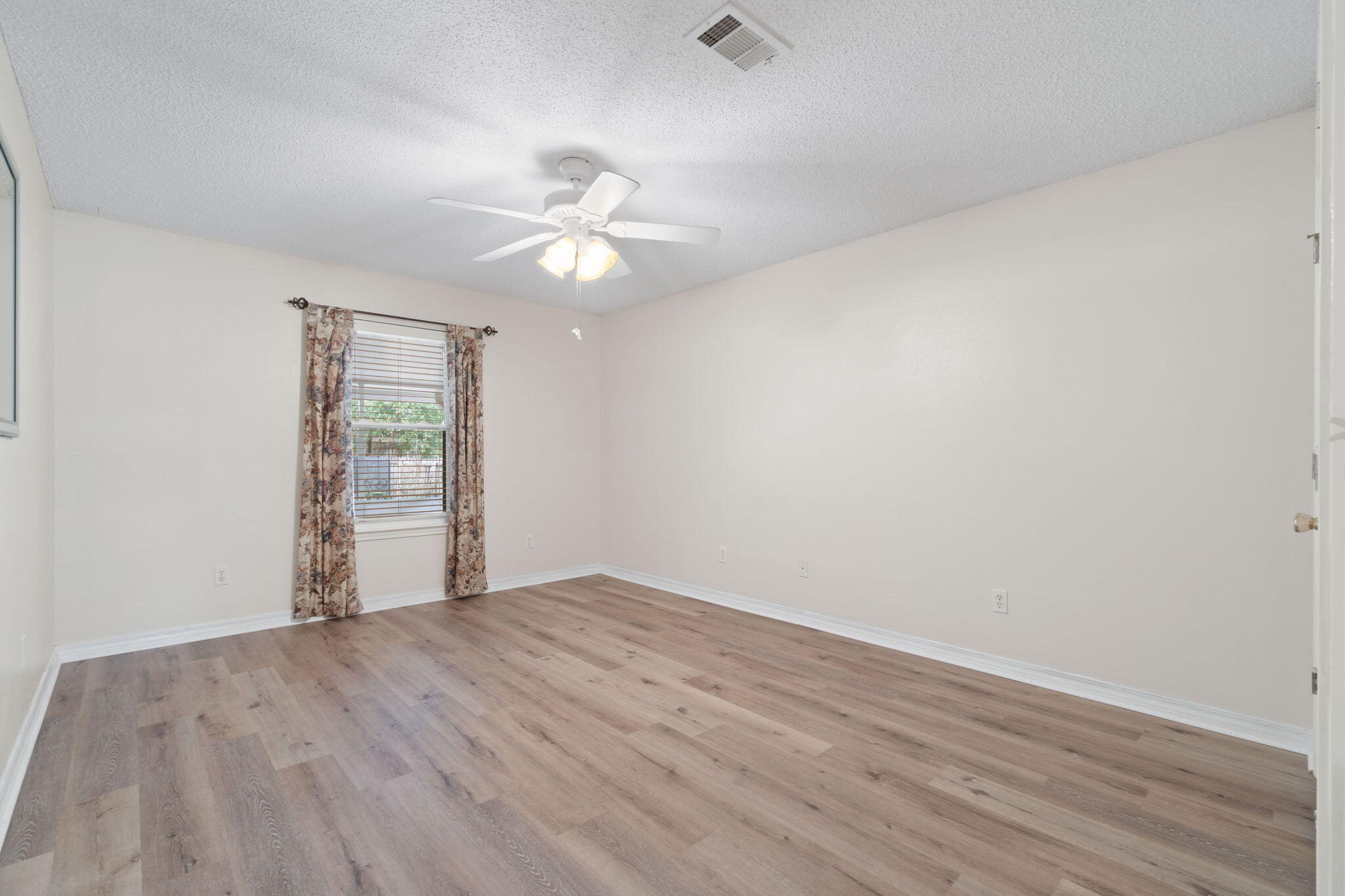 VILLA DANIELLE 1ST ADDN - Residential