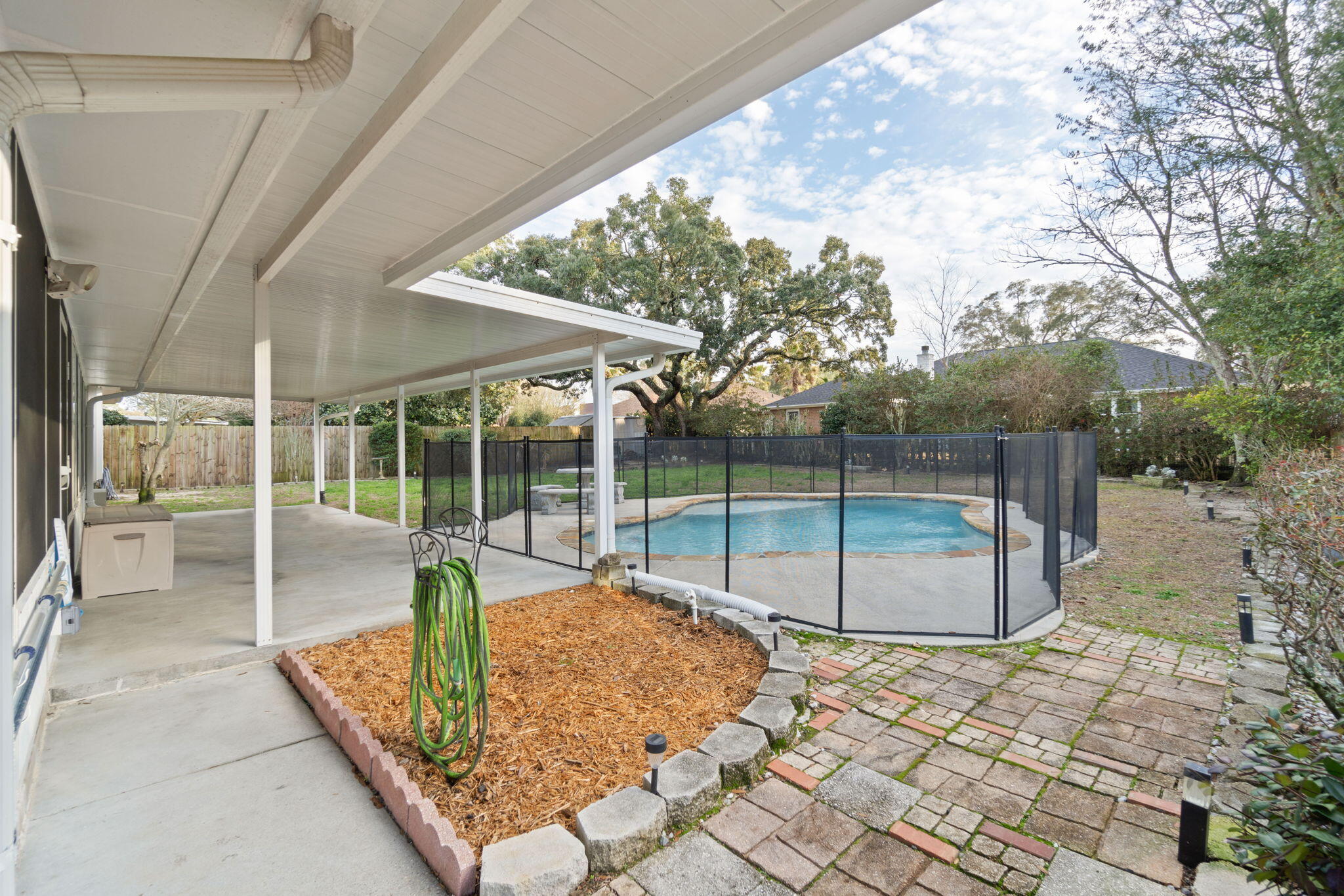 VILLA DANIELLE 1ST ADDN - Residential