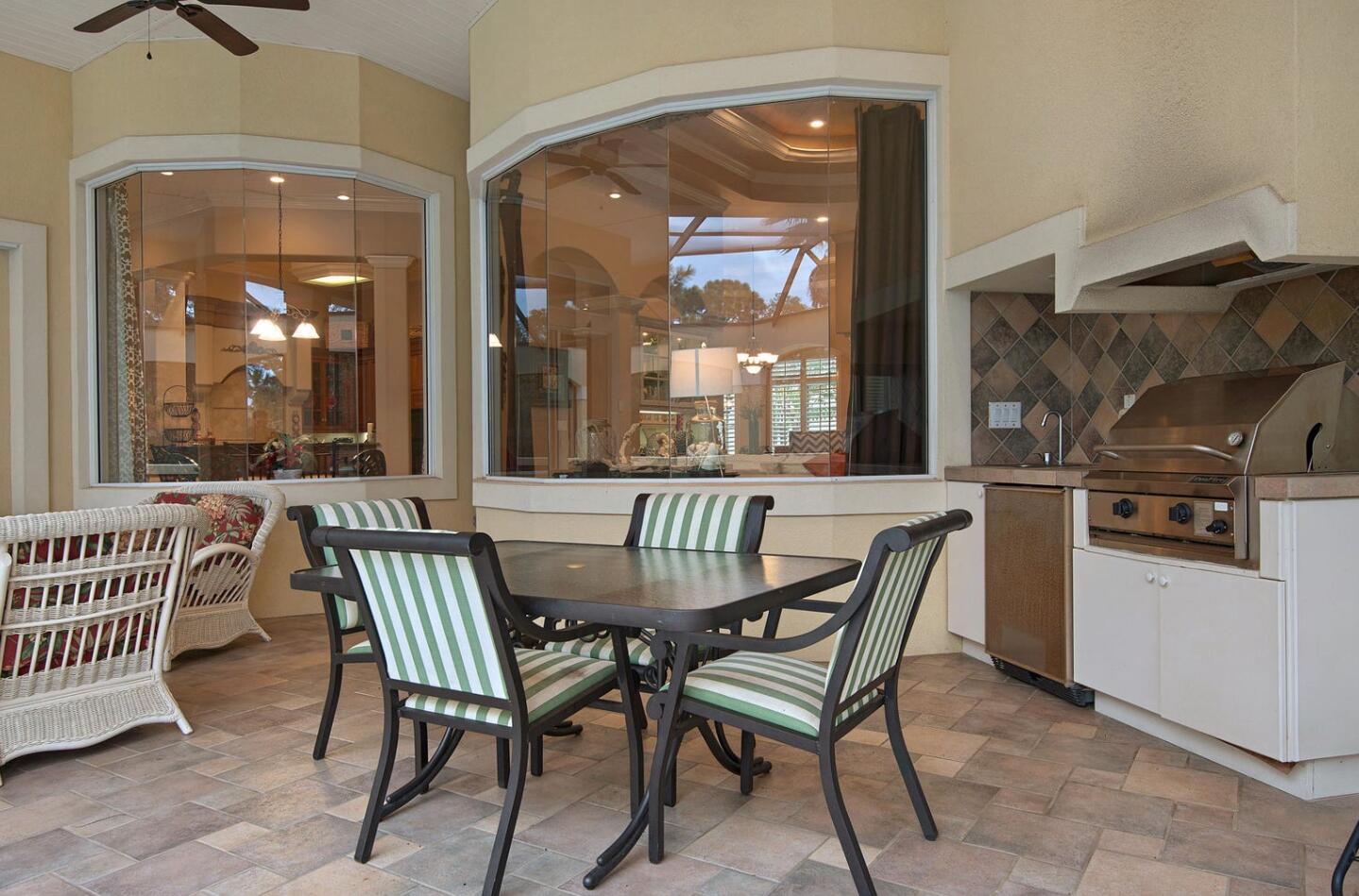 BURNT PINE - Residential