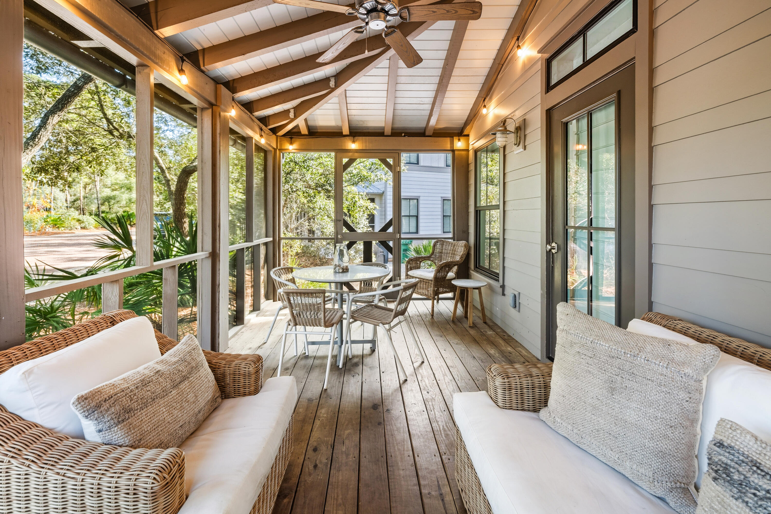 MAGNOLIA COTTAGES - Residential