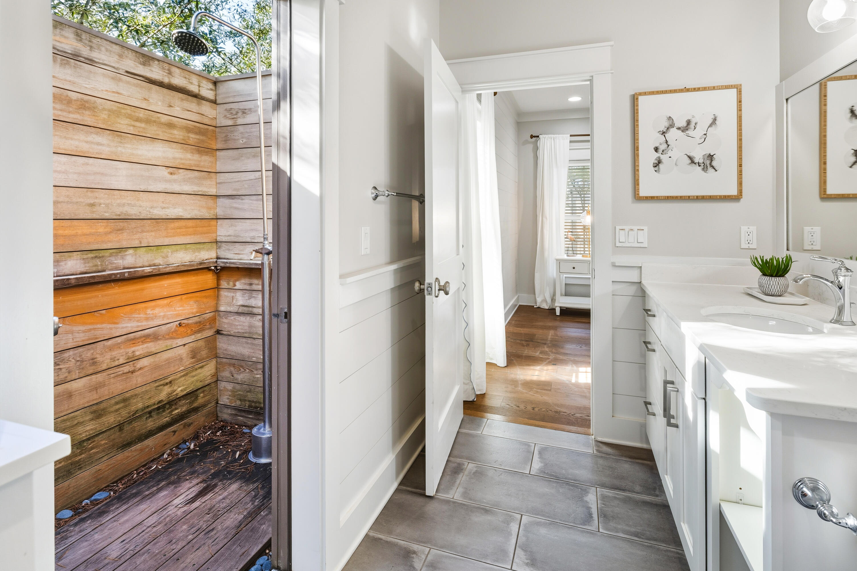 MAGNOLIA COTTAGES - Residential