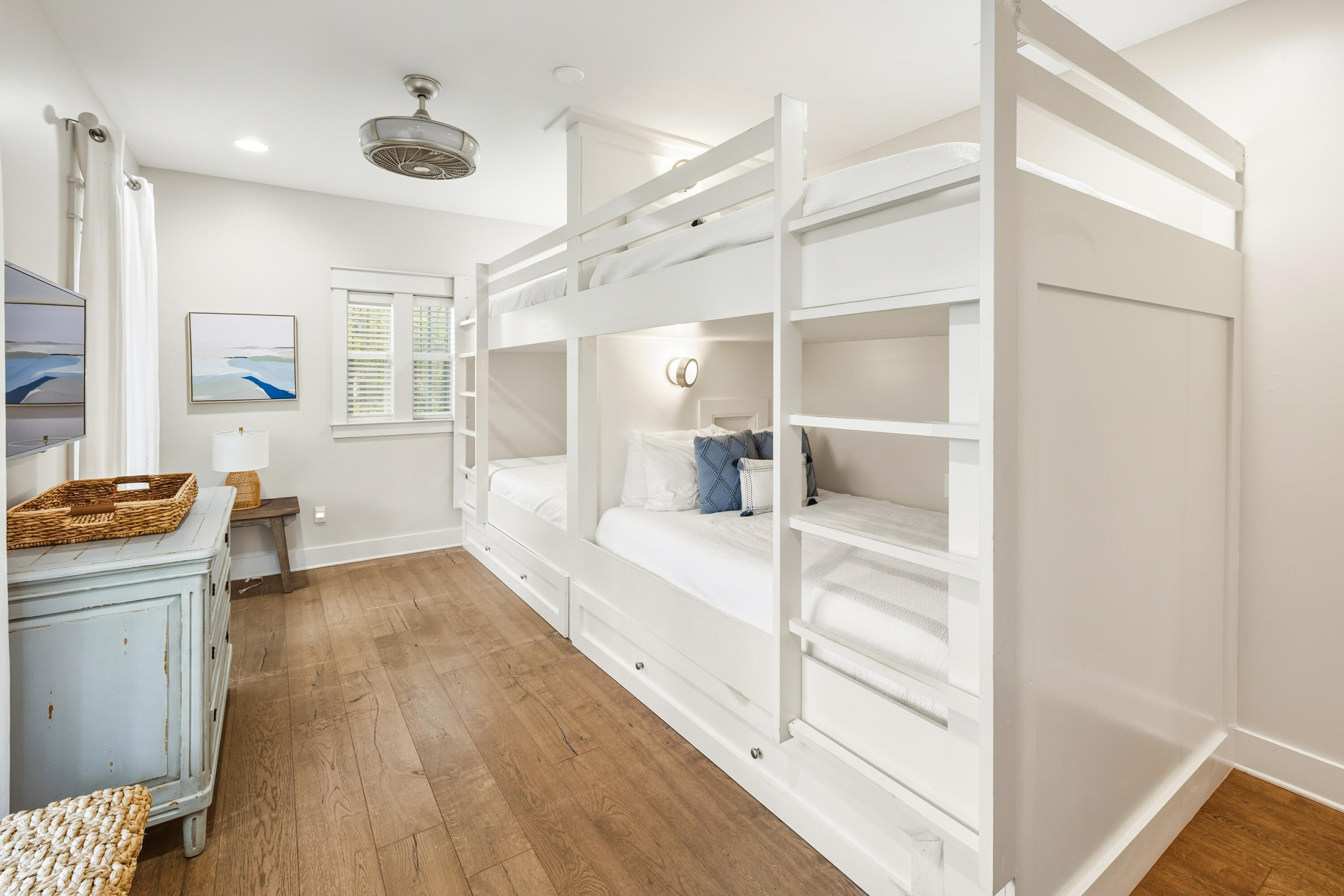 MAGNOLIA COTTAGES - Residential