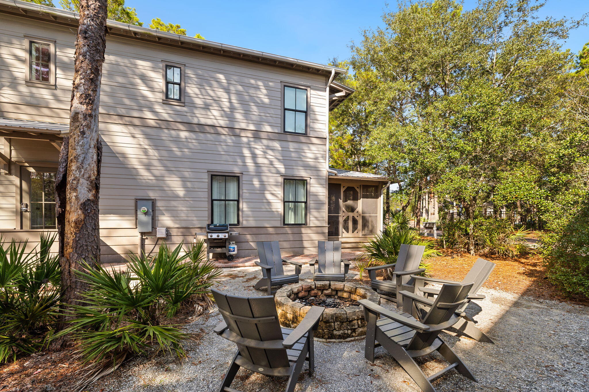 MAGNOLIA COTTAGES - Residential