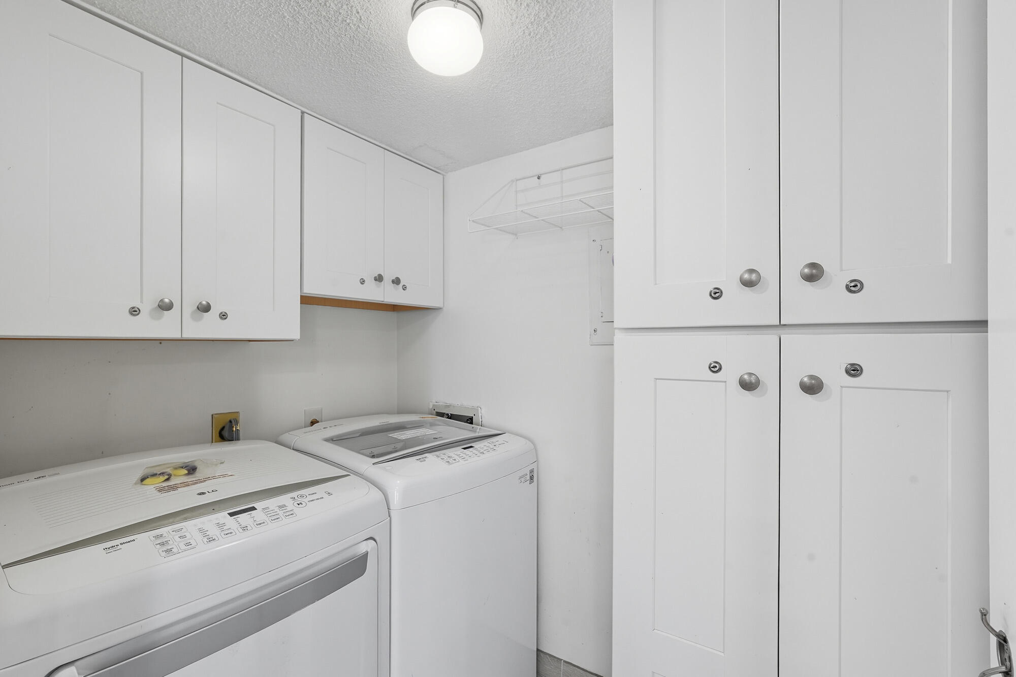 PINNACLE PORT PHASE 1-A UNIT #A1-303 - Residential