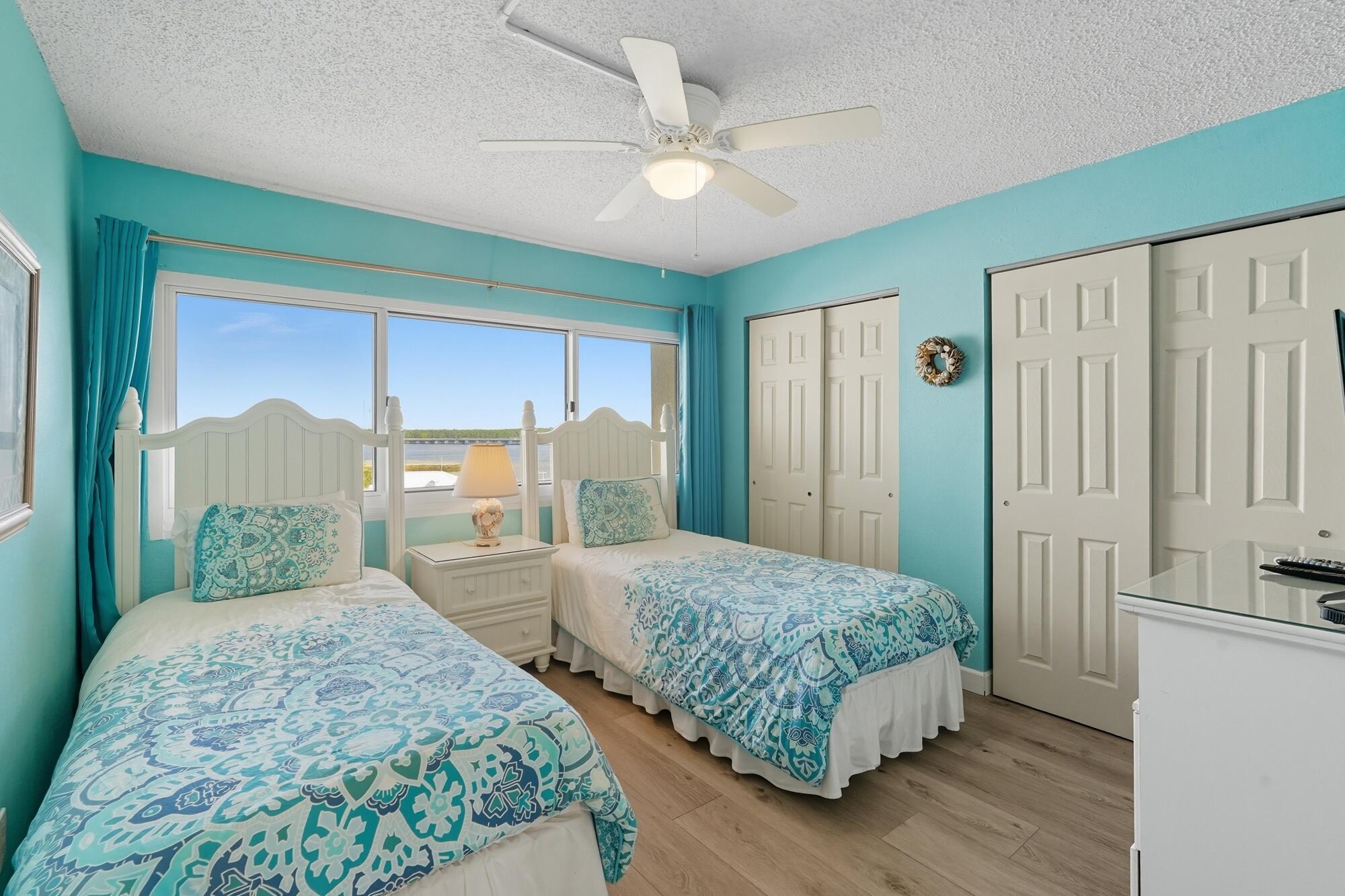 PINNACLE PORT PHASE 1-A UNIT #A1-303 - Residential