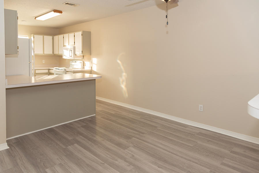 WEST SHORES TOWNHOMES - Residential Lease