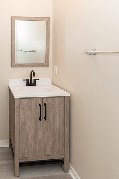 WEST SHORES TOWNHOMES - Residential Lease