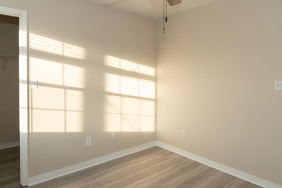 WEST SHORES TOWNHOMES - Residential Lease