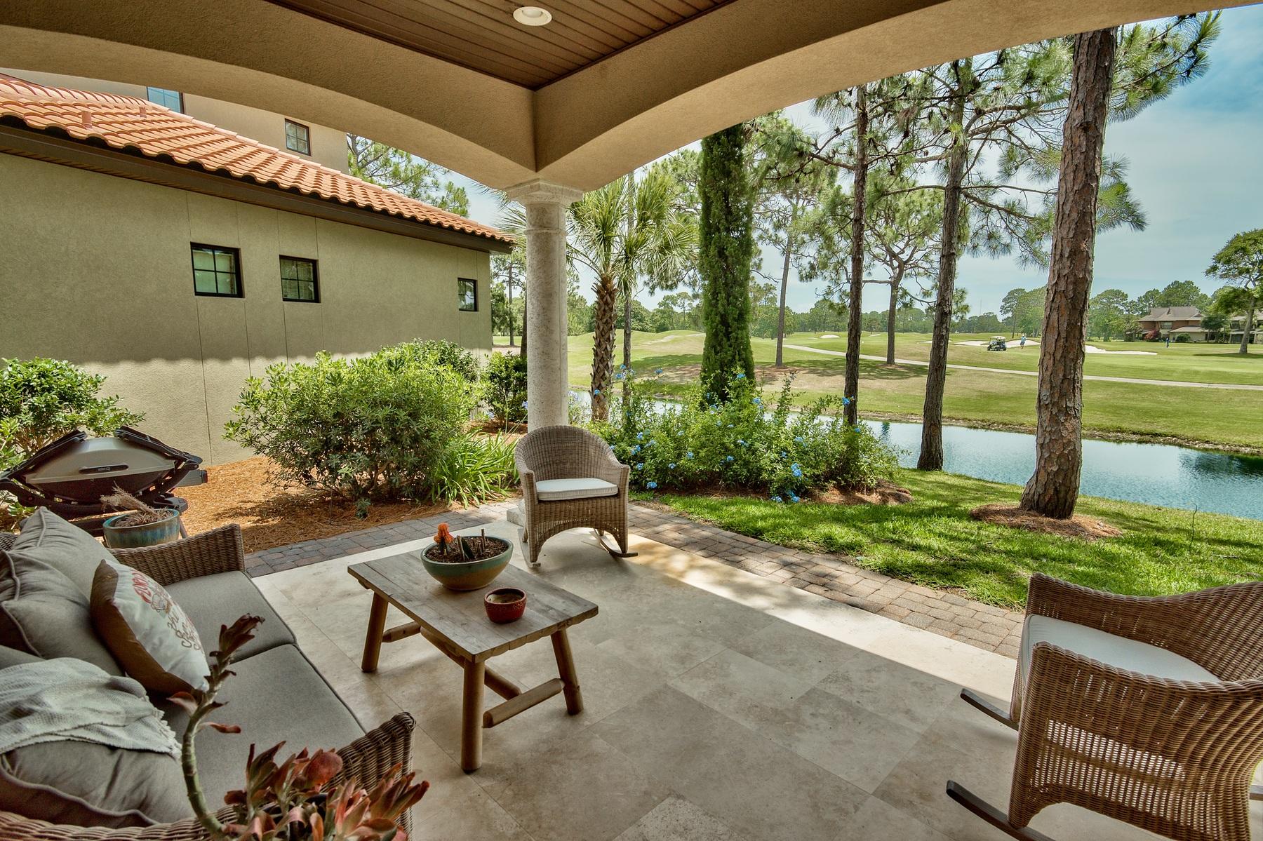 VILLA LAGO - Residential