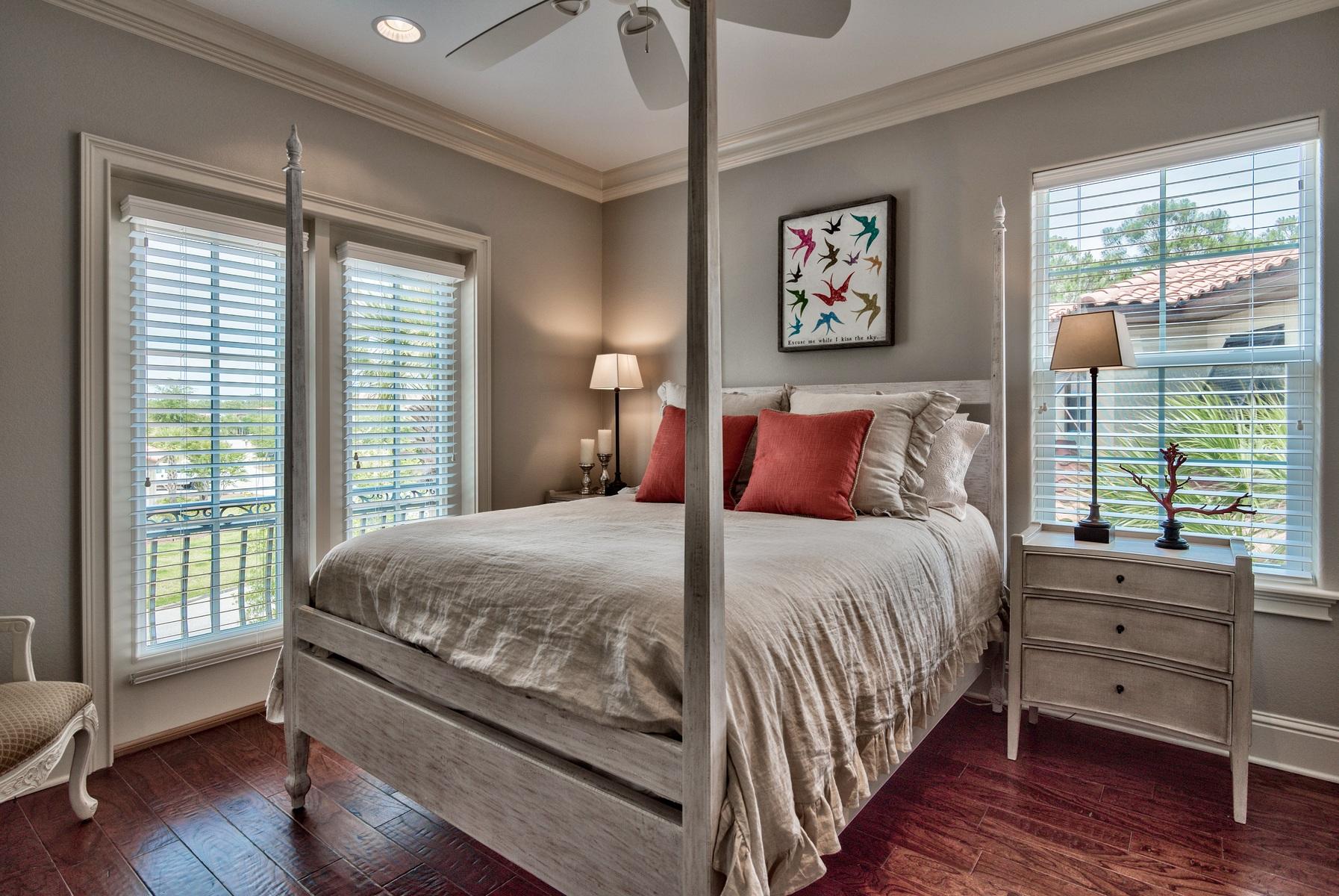 VILLA LAGO - Residential