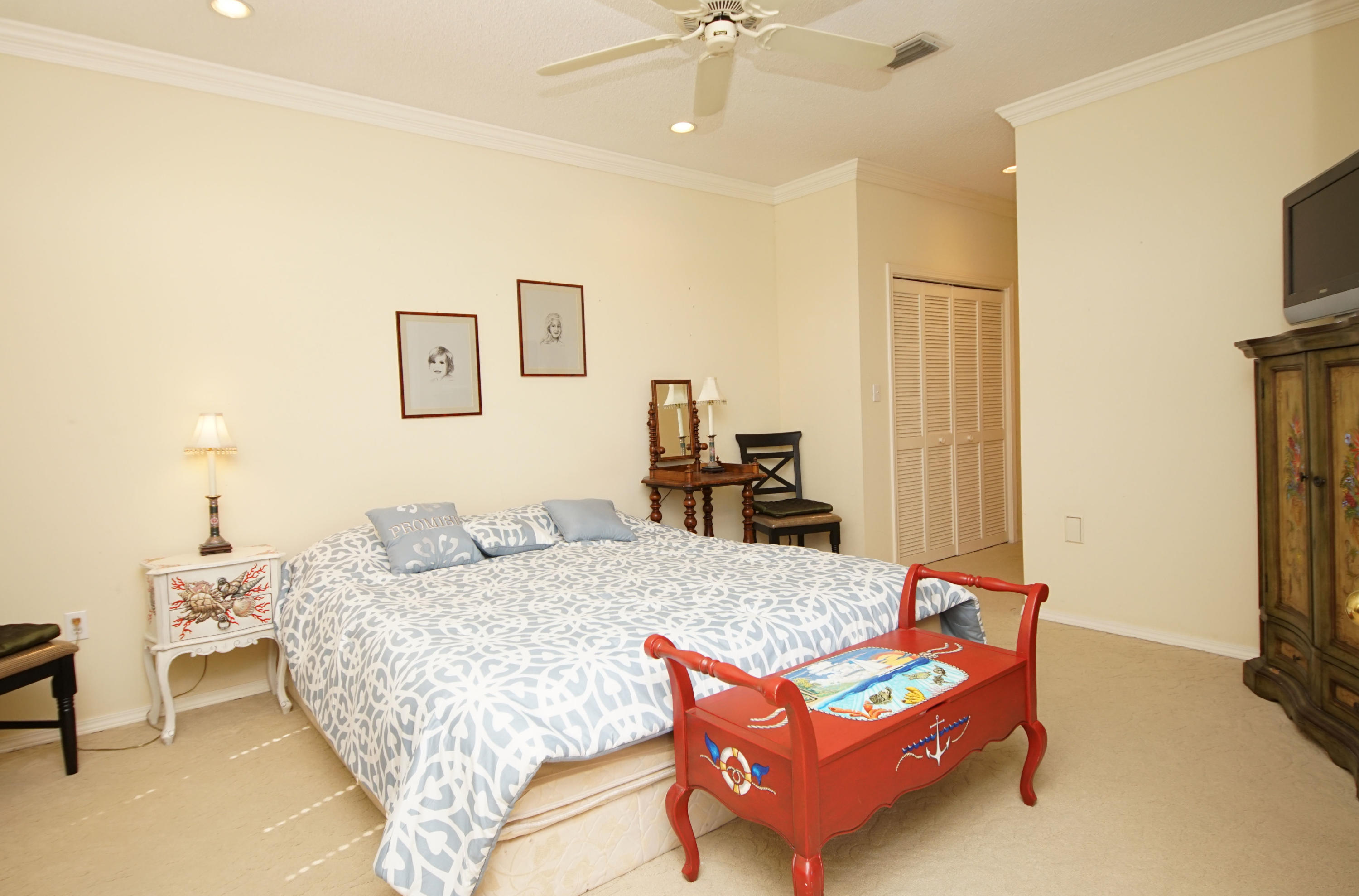 SUNSET BEACH - Residential Lease