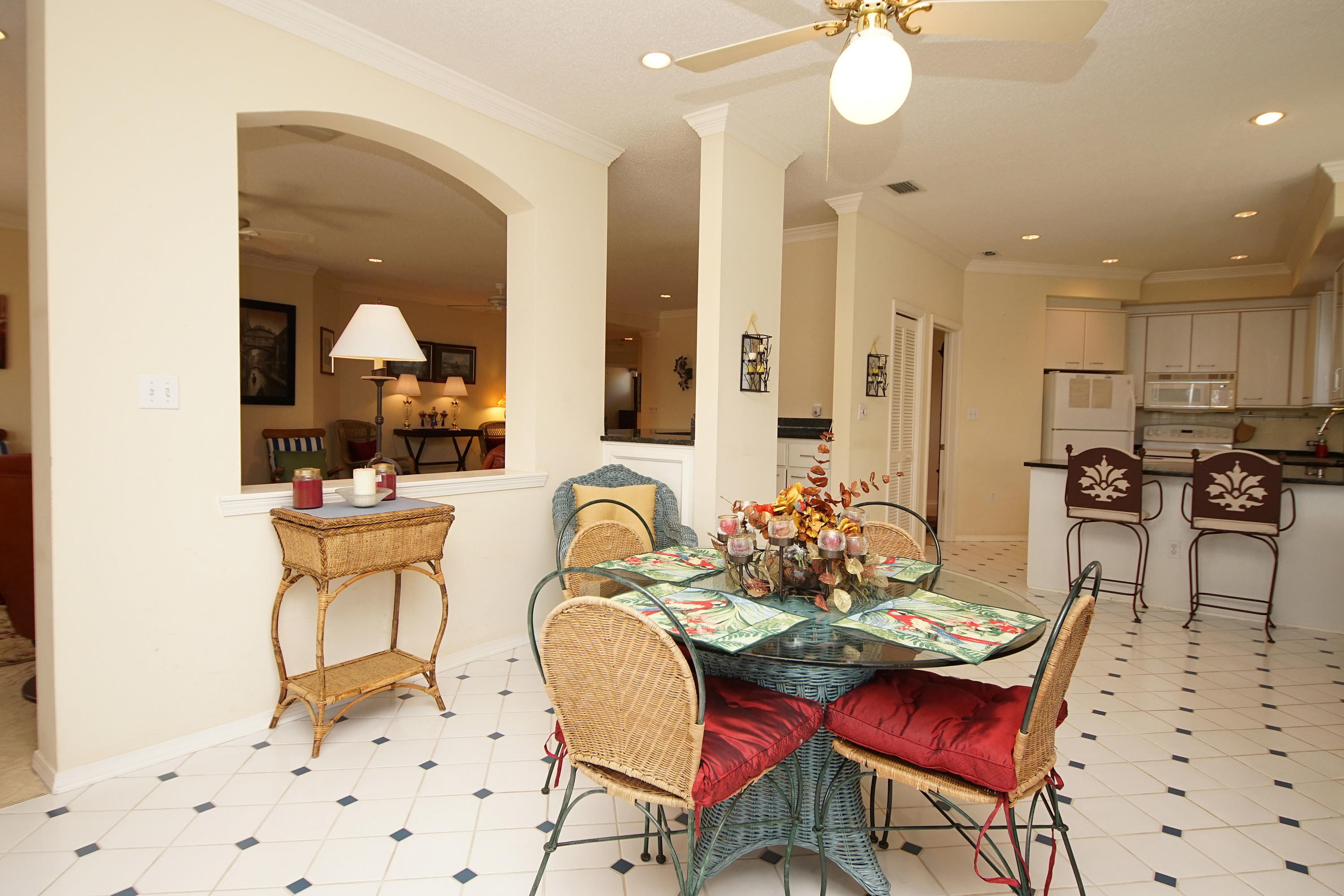 SUNSET BEACH - Residential Lease