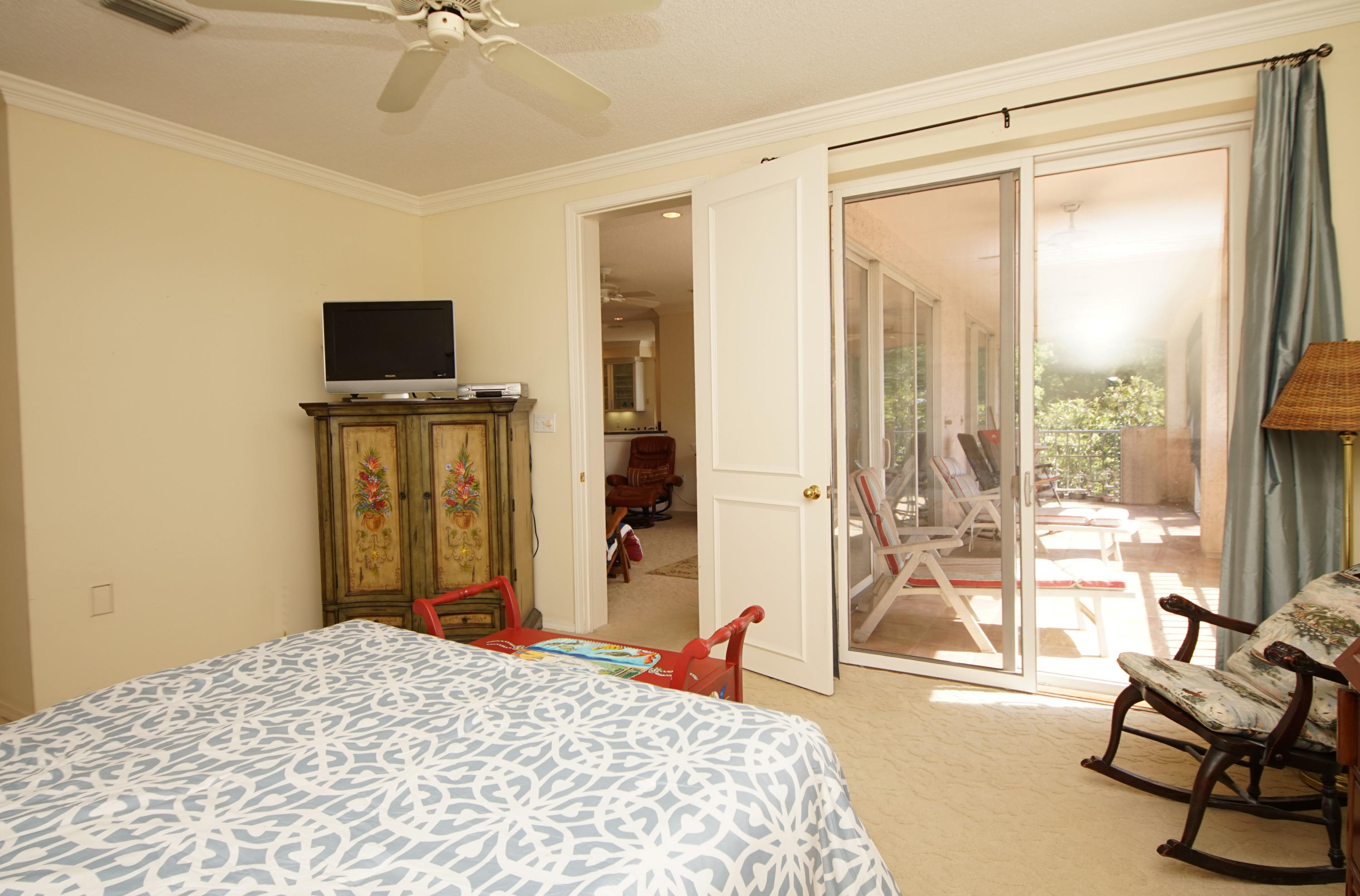 SUNSET BEACH - Residential Lease