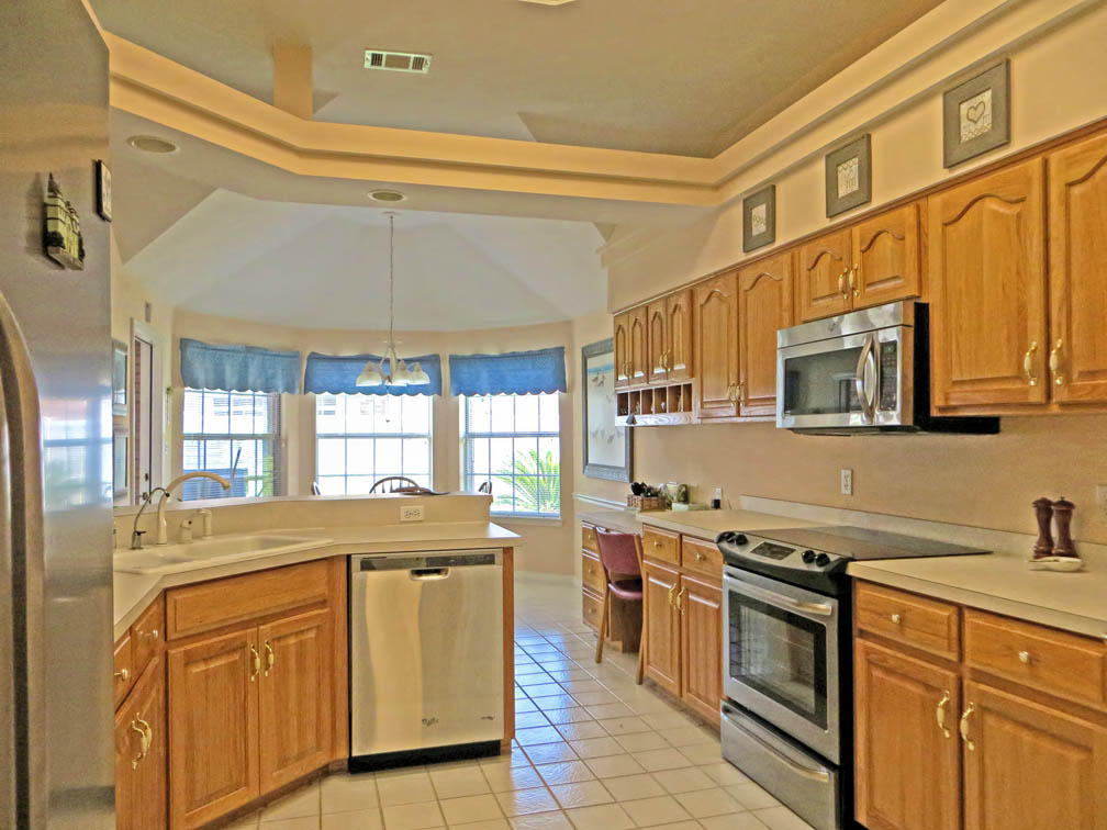 AVALON BEACH ESTATES - Residential