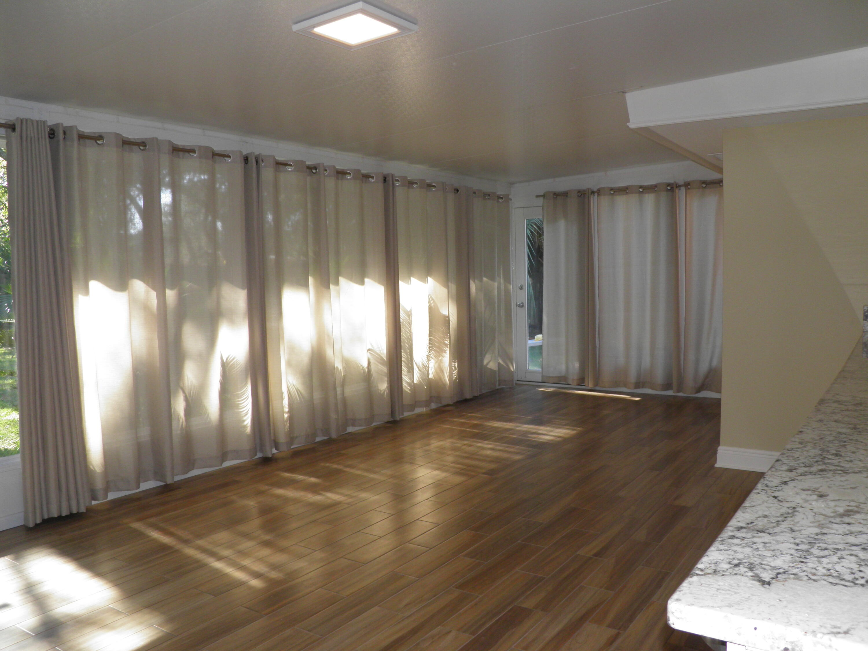 YACHT CLUB ESTATES - Residential Lease