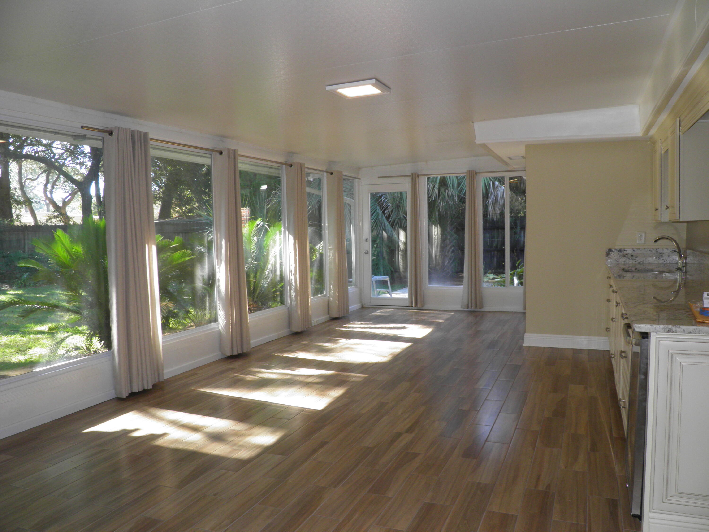 YACHT CLUB ESTATES - Residential Lease