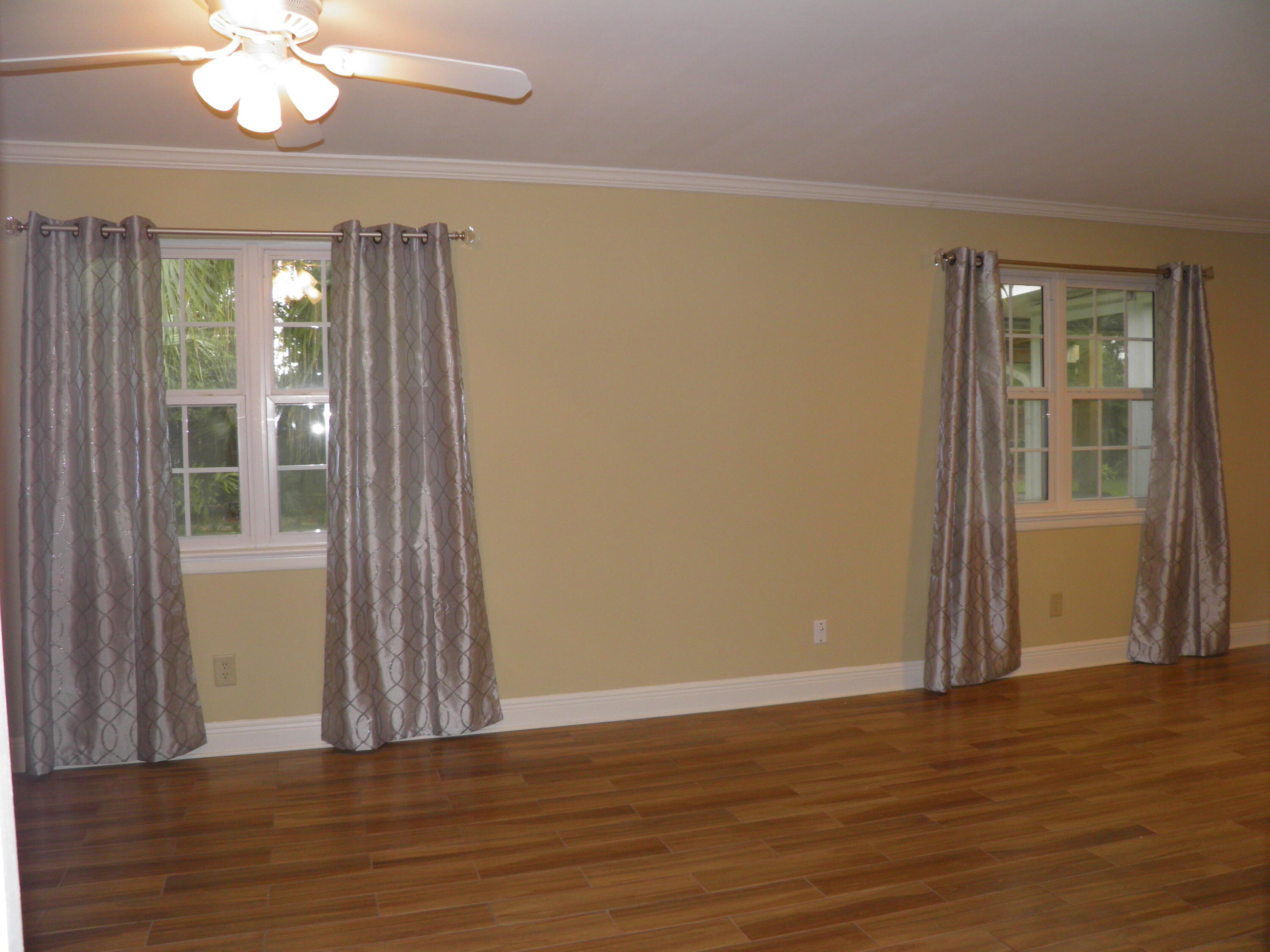 YACHT CLUB ESTATES - Residential Lease