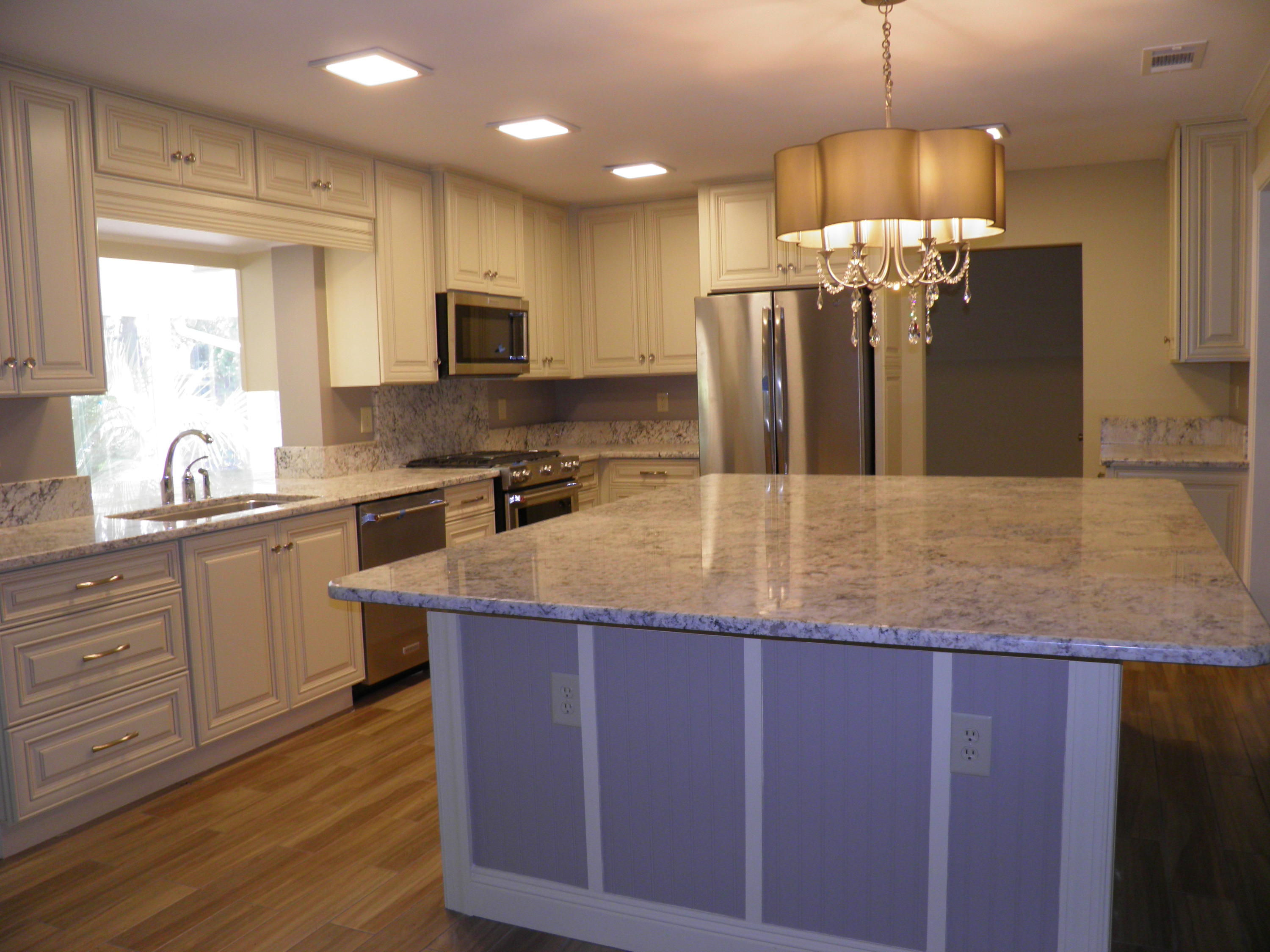 YACHT CLUB ESTATES - Residential Lease