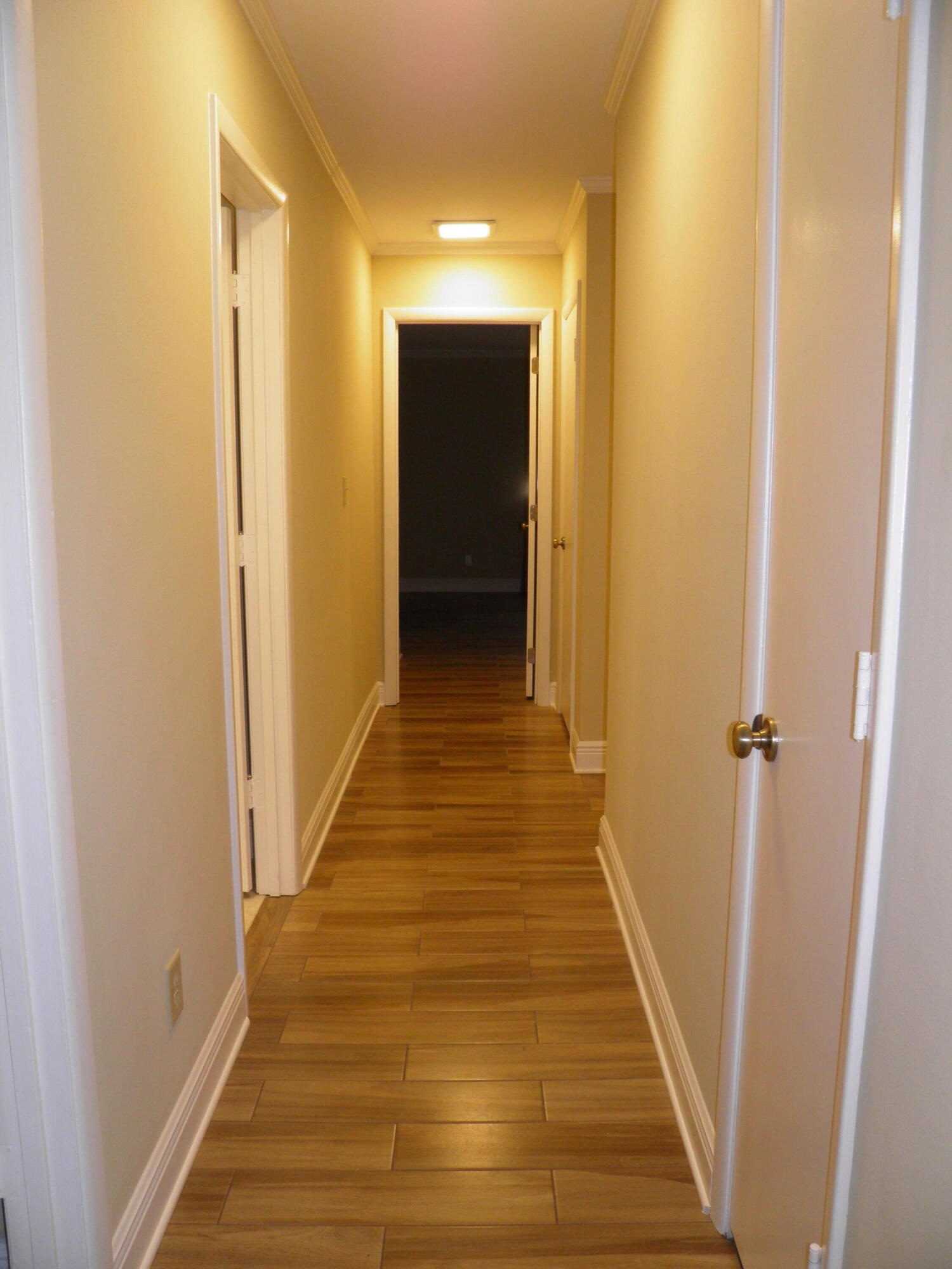 YACHT CLUB ESTATES - Residential Lease