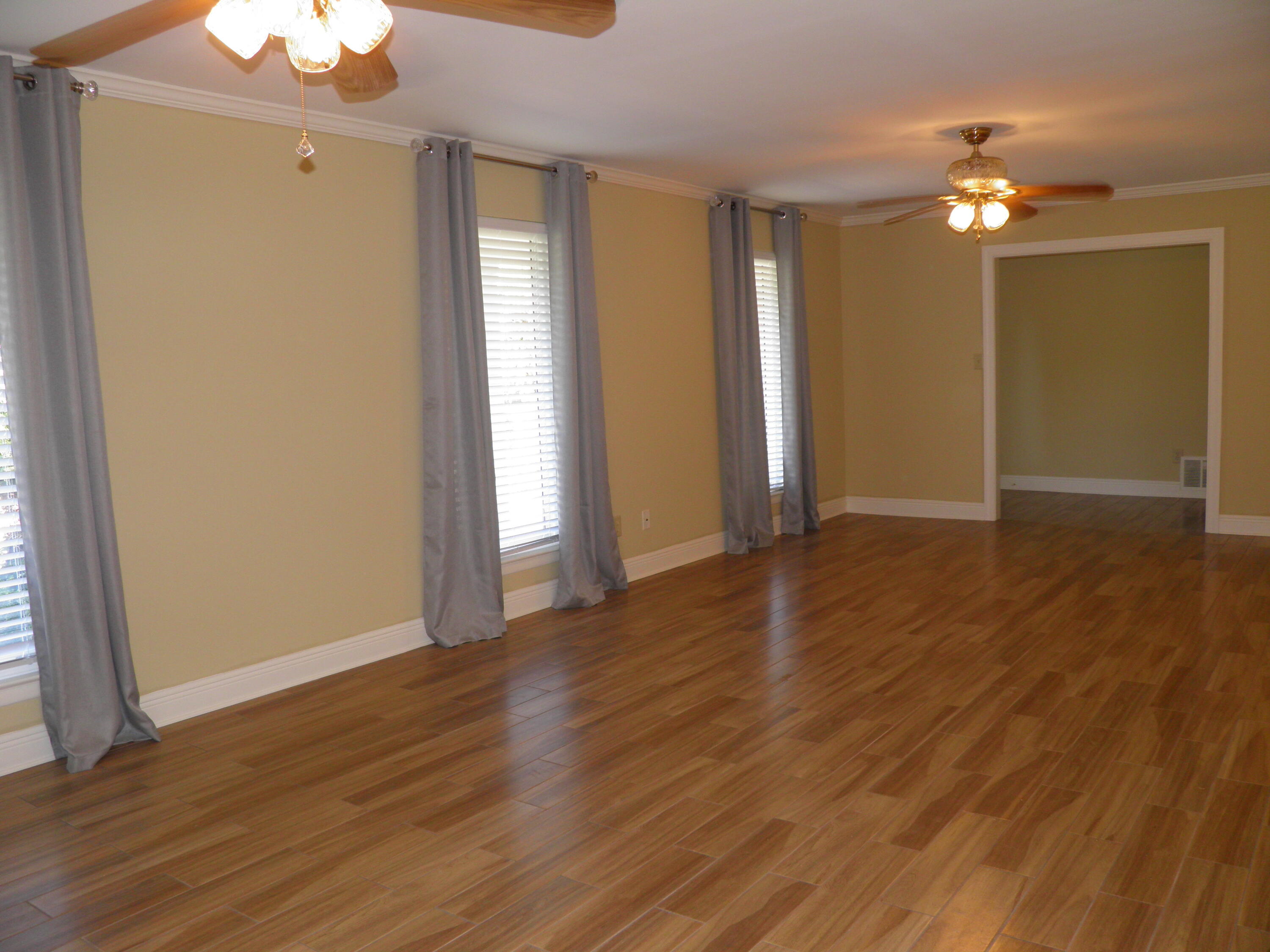 YACHT CLUB ESTATES - Residential Lease